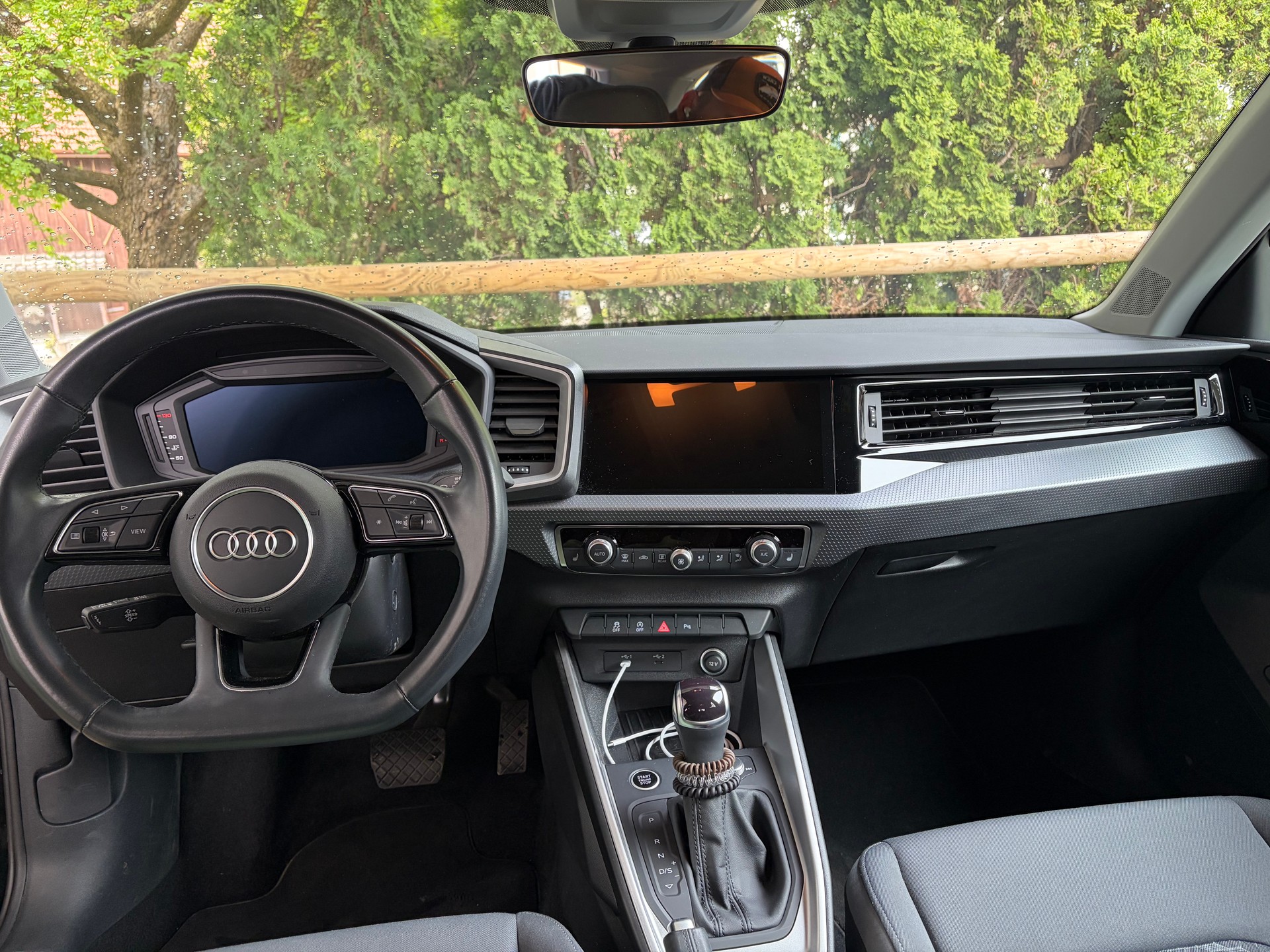 AUDI A1 Sportback 30 TFSI advanced S-tronic-image-4