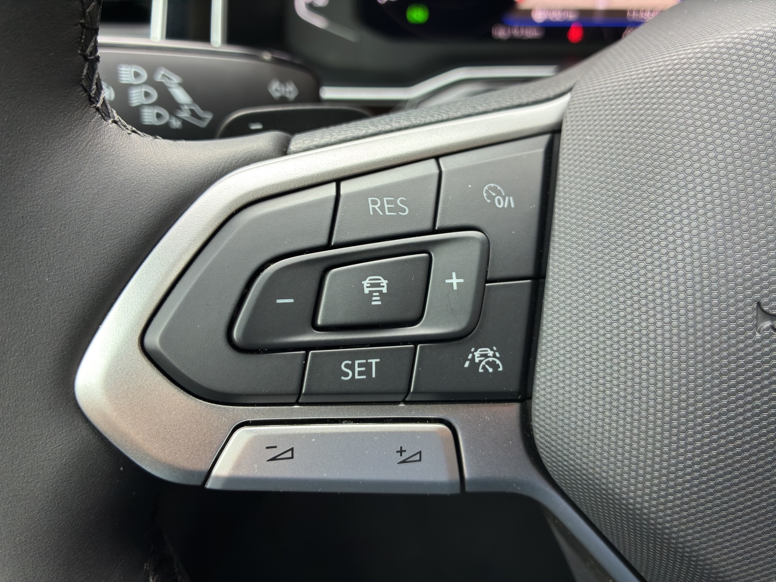 VW Polo 1.0 TSI Style Edition 50 DSG-image-11