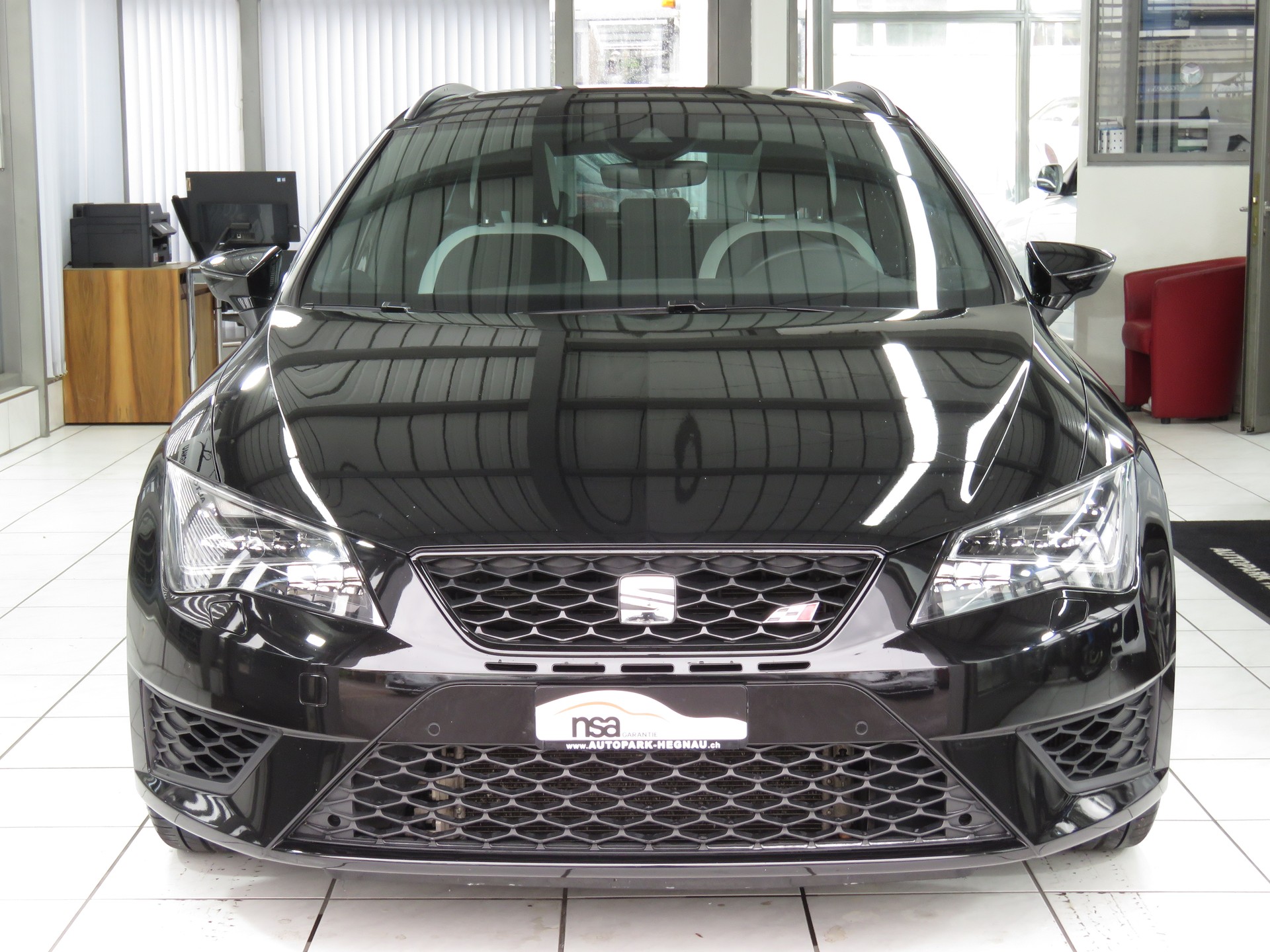 SEAT Leon ST 2.0 TSI Cupra 290 PS DSG (Automat)-showroom-element-1