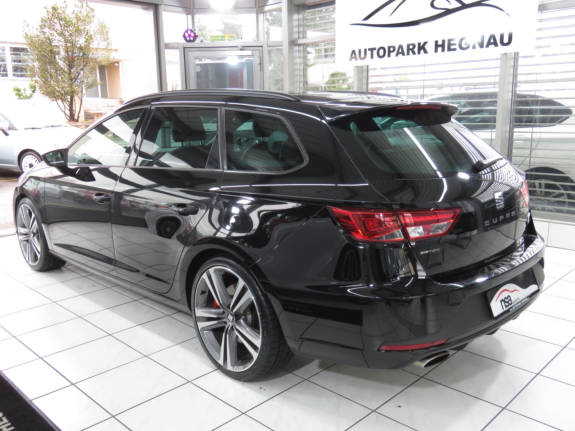 SEAT Leon ST 2.0 TSI Cupra 290 PS DSG (Automat)-image-5