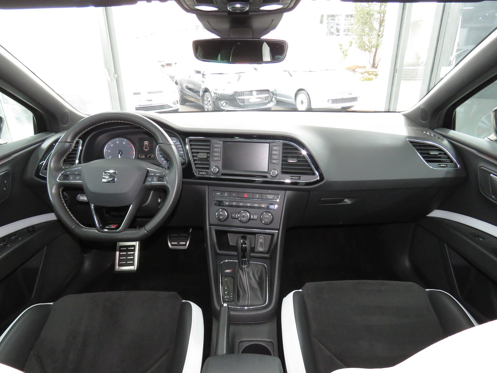 SEAT Leon ST 2.0 TSI Cupra 290 PS DSG (Automat)-image-13