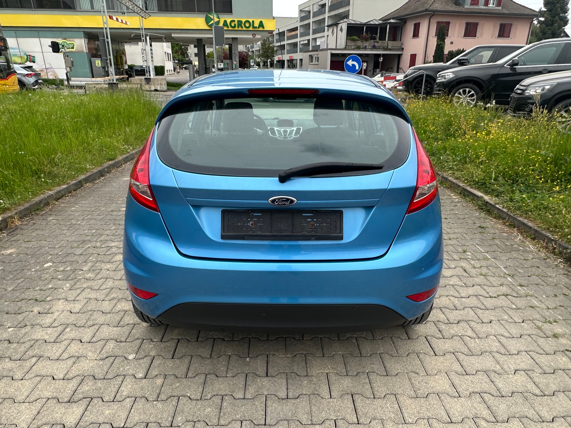 FORD Fiesta 1.25 16V Ambiente-image-3