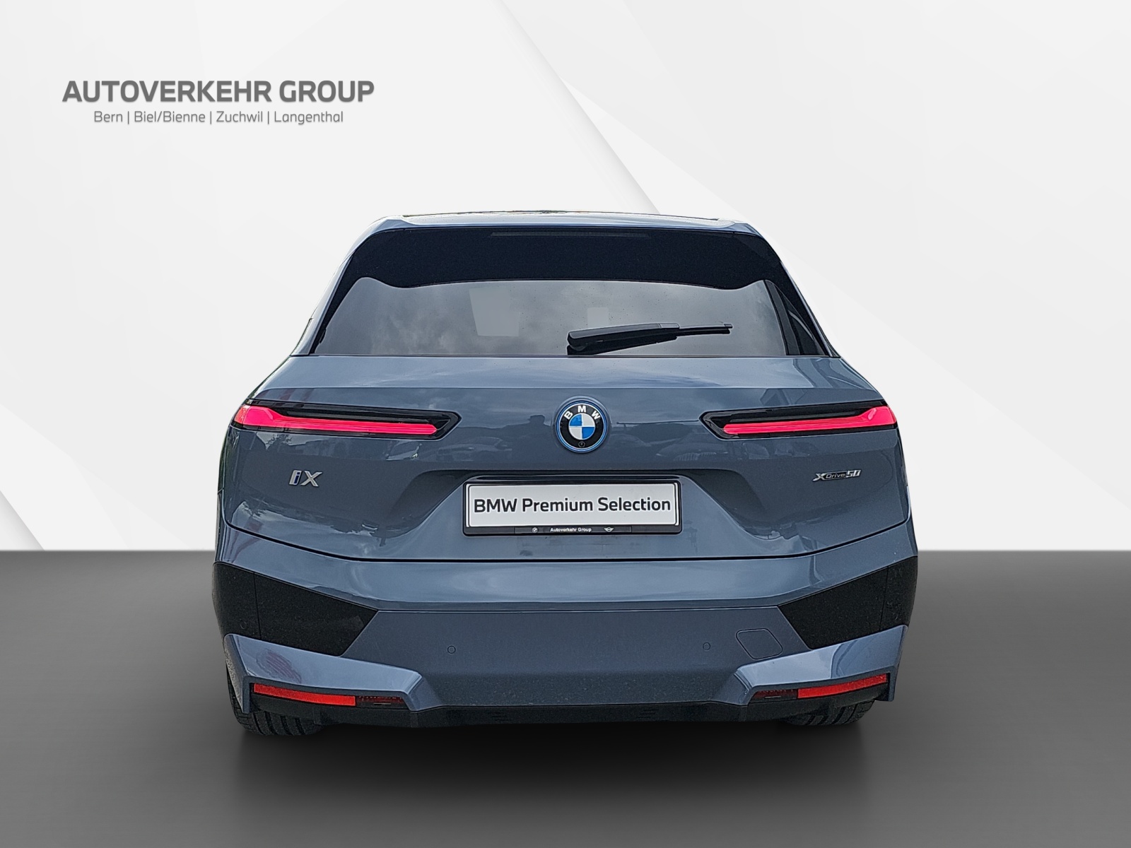 BMW iX xDrive50-image-5