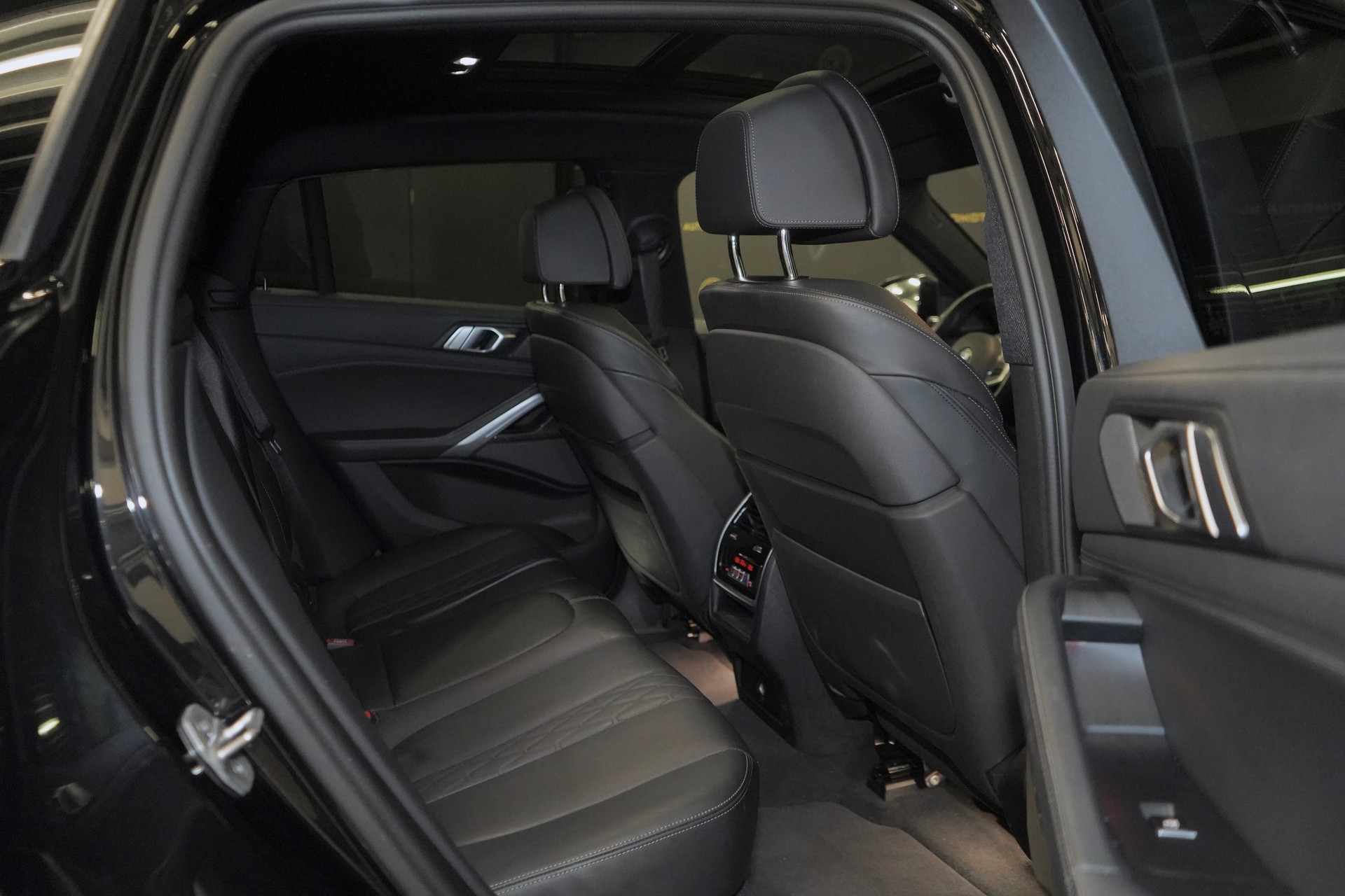 BMW X6 xDrive 48V 40d Steptronic M Sport-image-7