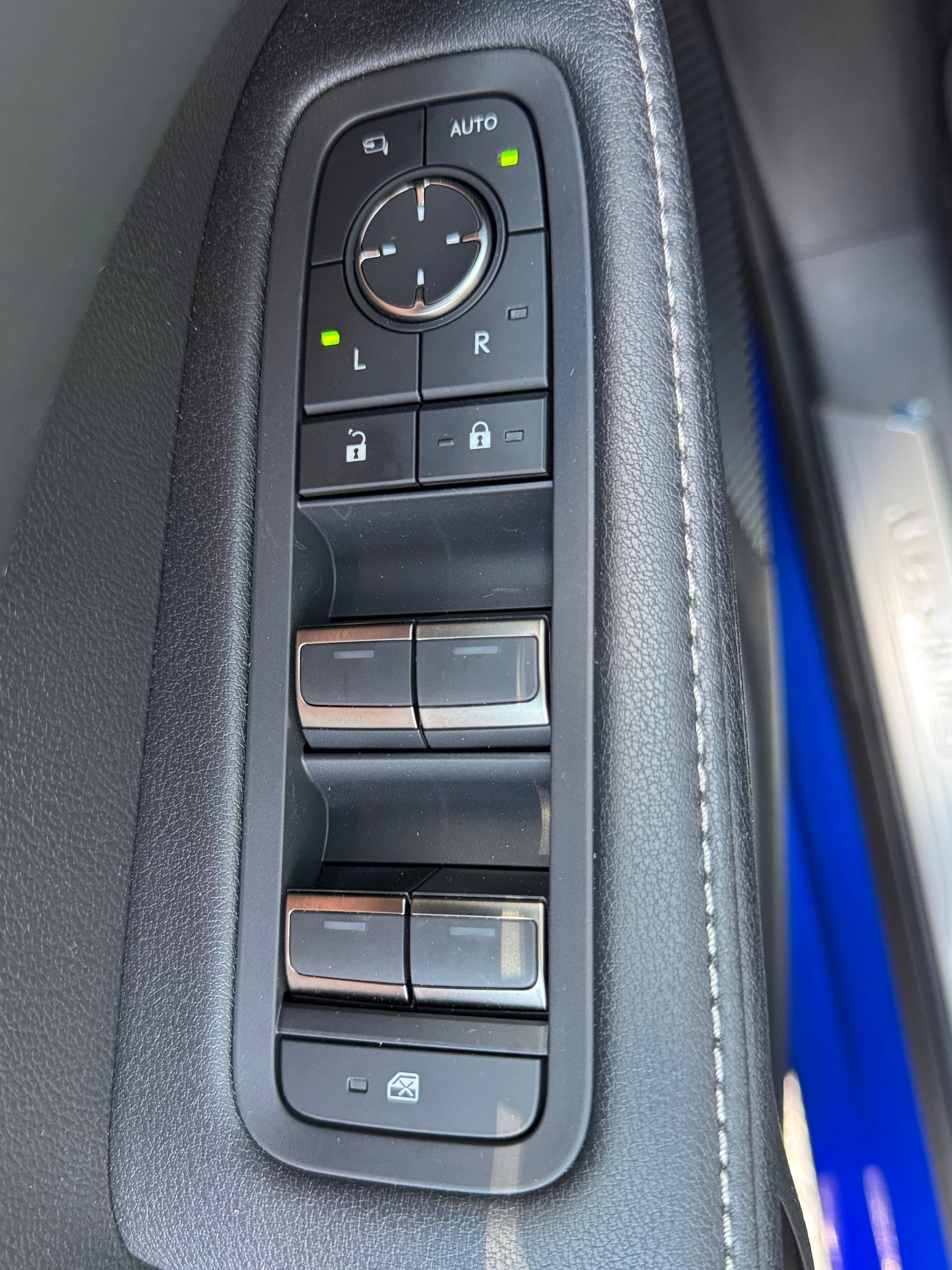 LEXUS RX 450h+ F Line AWD CVT-image-20