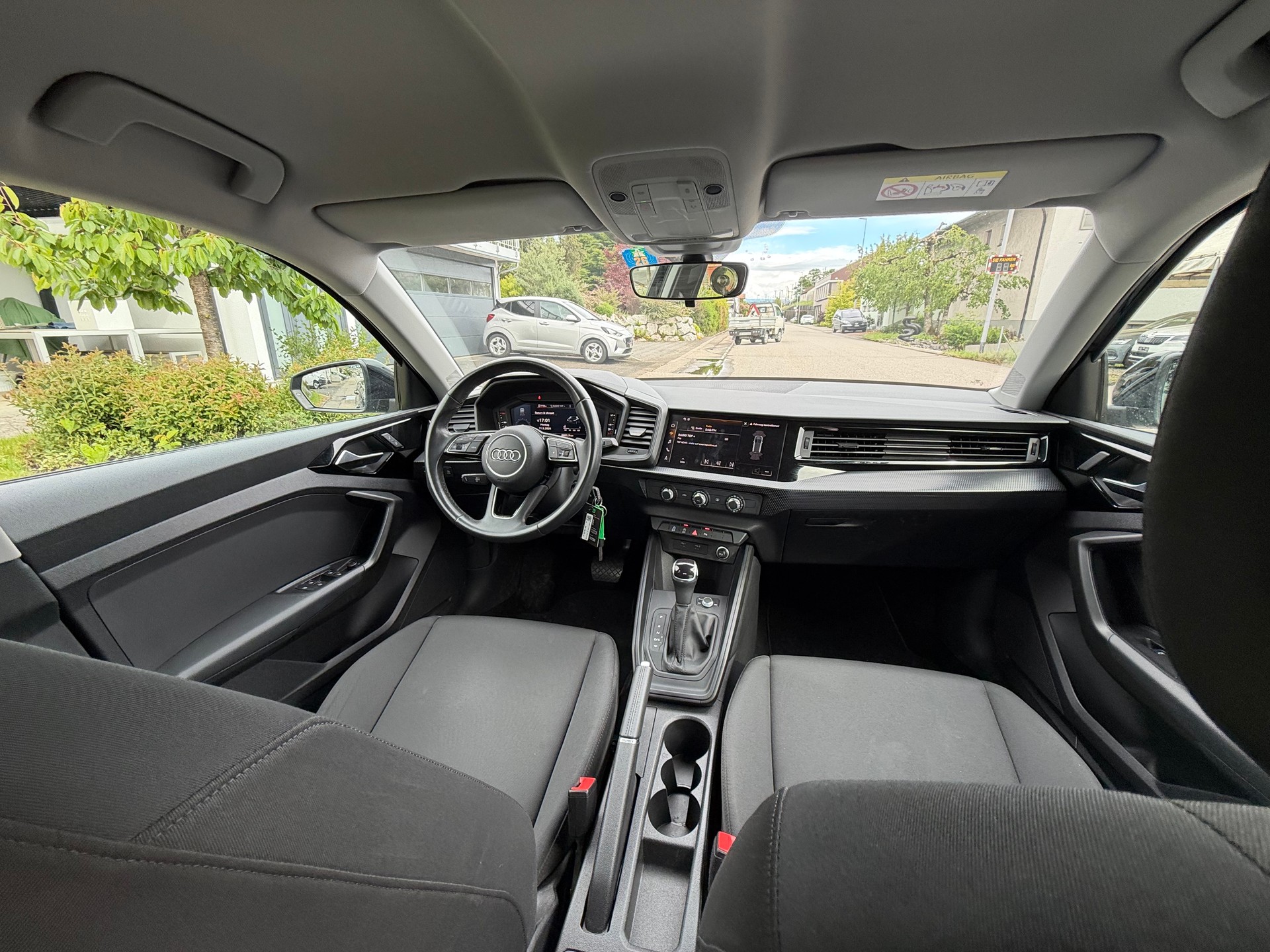 AUDI A1 Sportback 25 TFSI advanced S-tronic-image-9