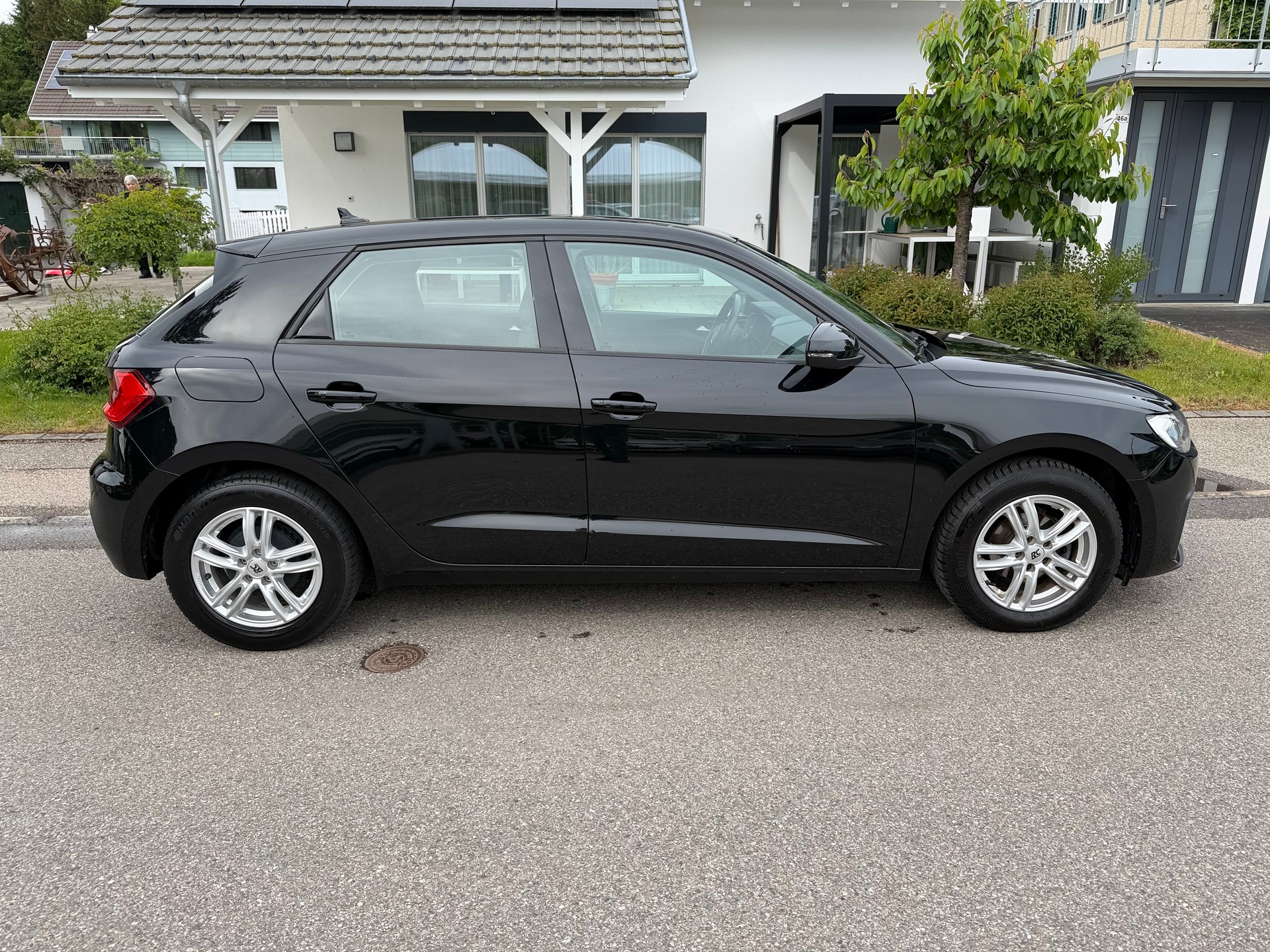 AUDI A1 Sportback 25 TFSI advanced S-tronic-image-4