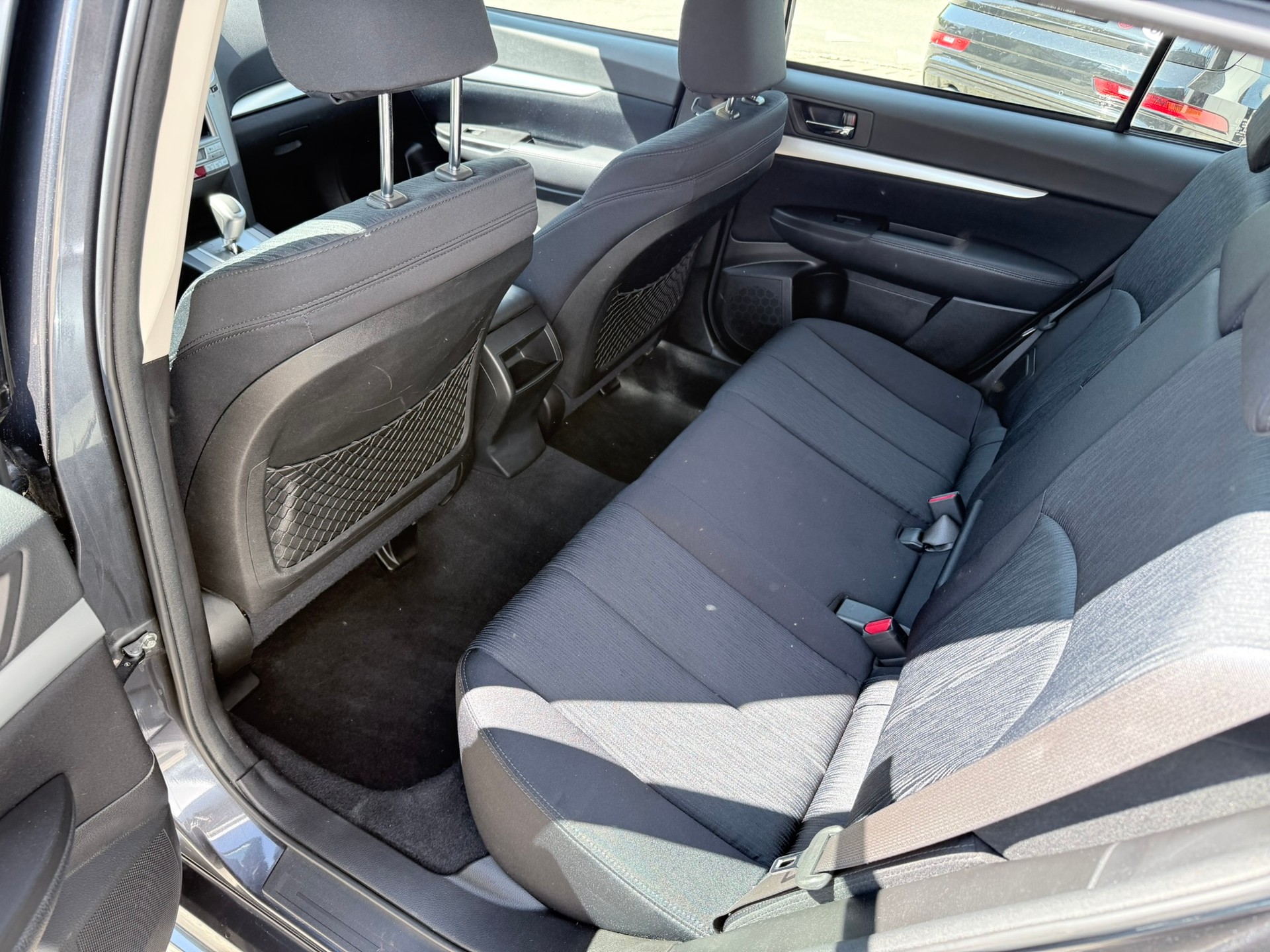 SUBARU Legacy 2.0i Swiss AWD Lineartronic-image-9