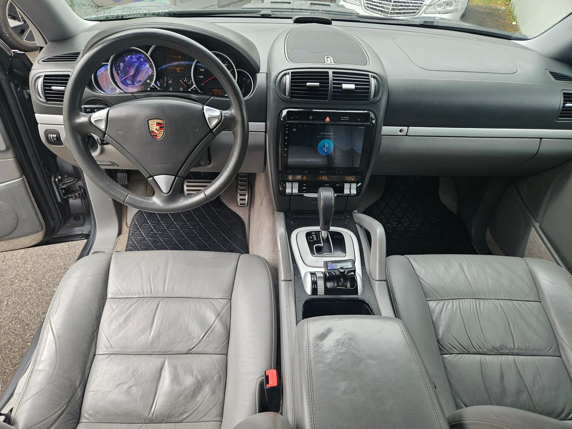 PORSCHE Cayenne S-image-8