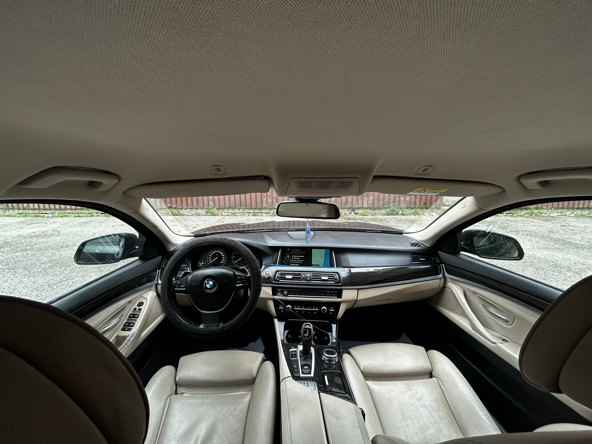 BMW 525d xDrive Modern Line Steptronic-image-9