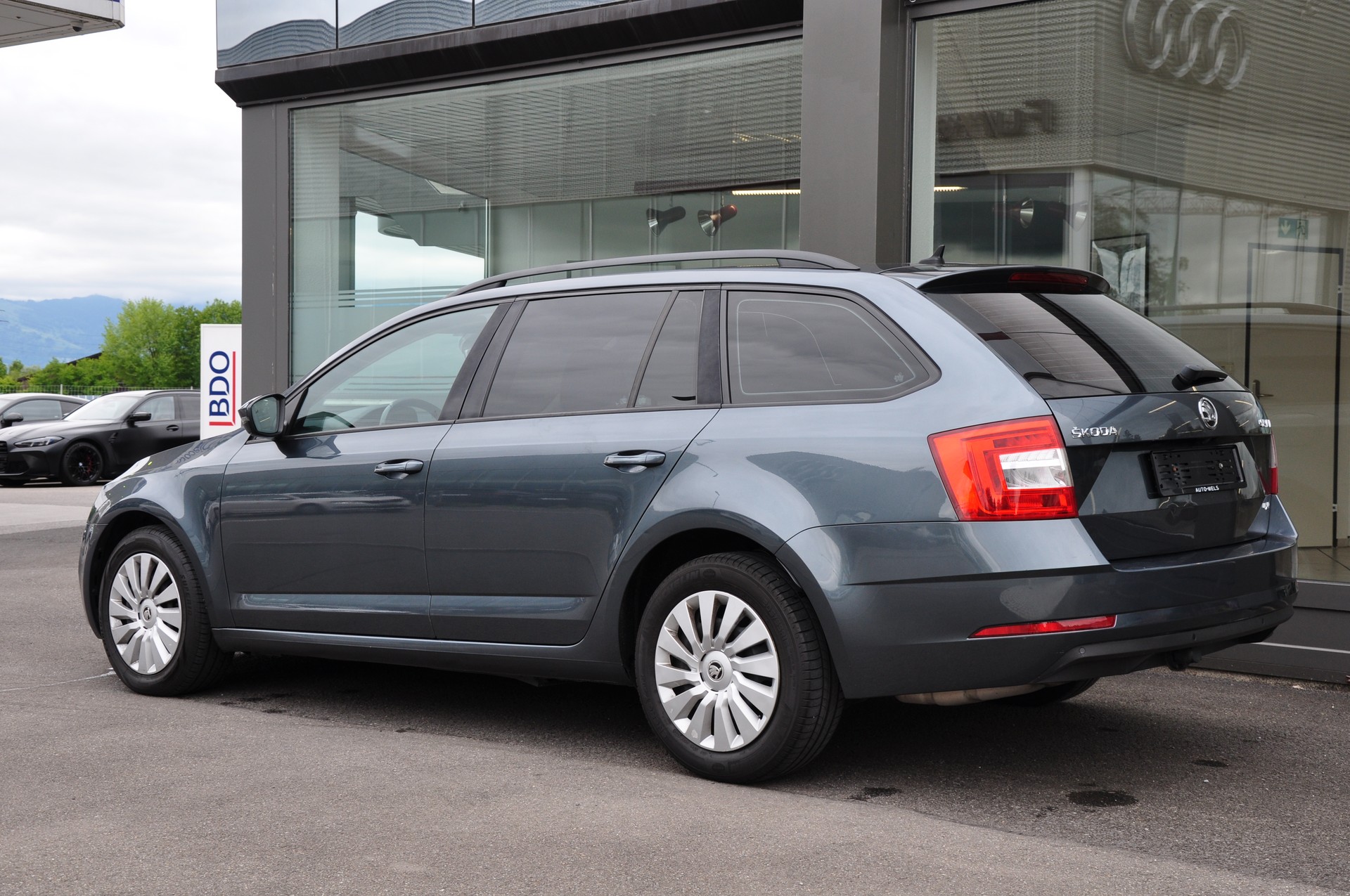 SKODA Octavia Combi 2.0 TDI Ambition 4x4 DSG-image-6