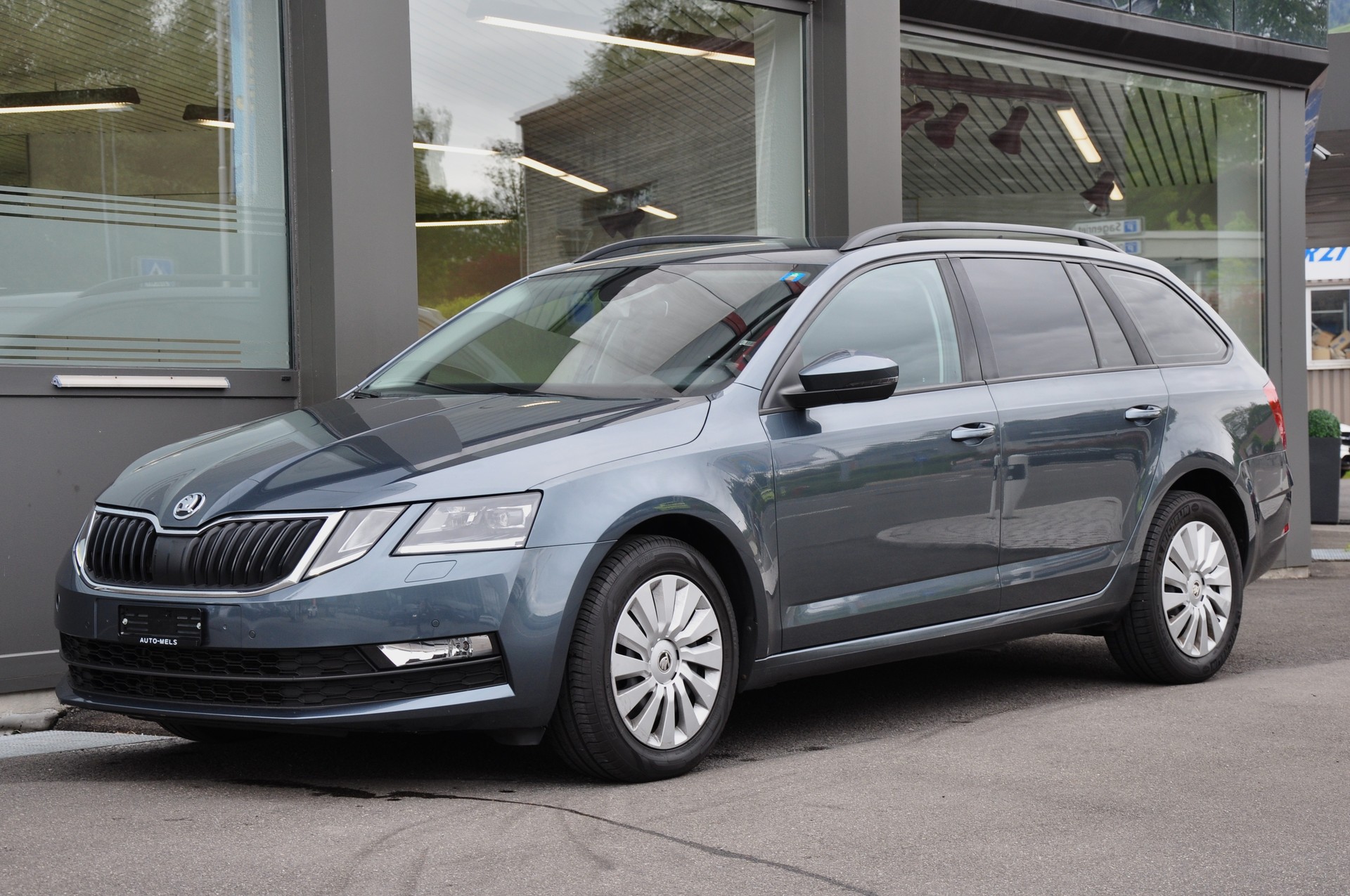 SKODA Octavia Combi 2.0 TDI Ambition 4x4 DSG-image-4