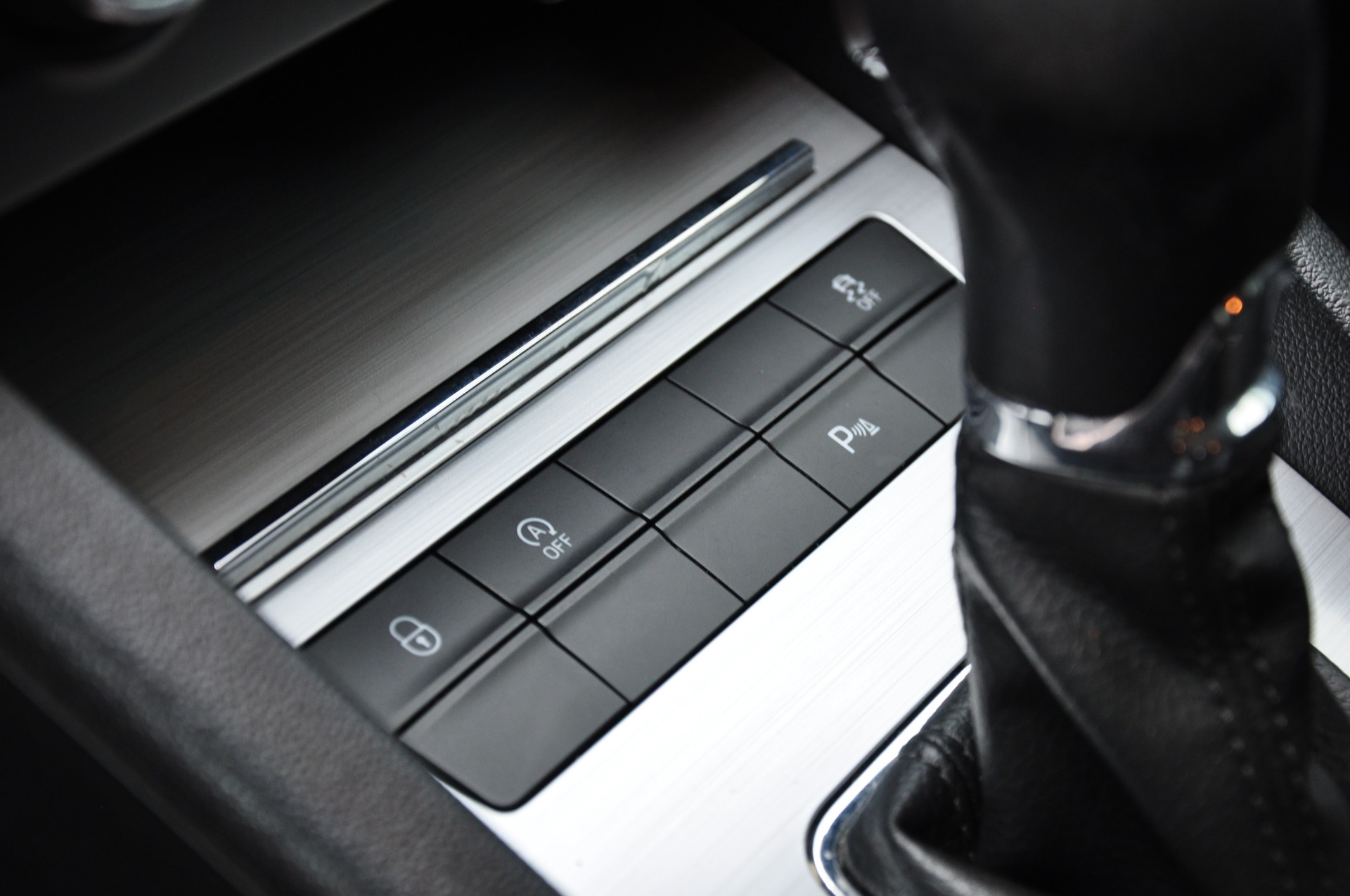 SKODA Octavia Combi 2.0 TDI Ambition 4x4 DSG-image-21