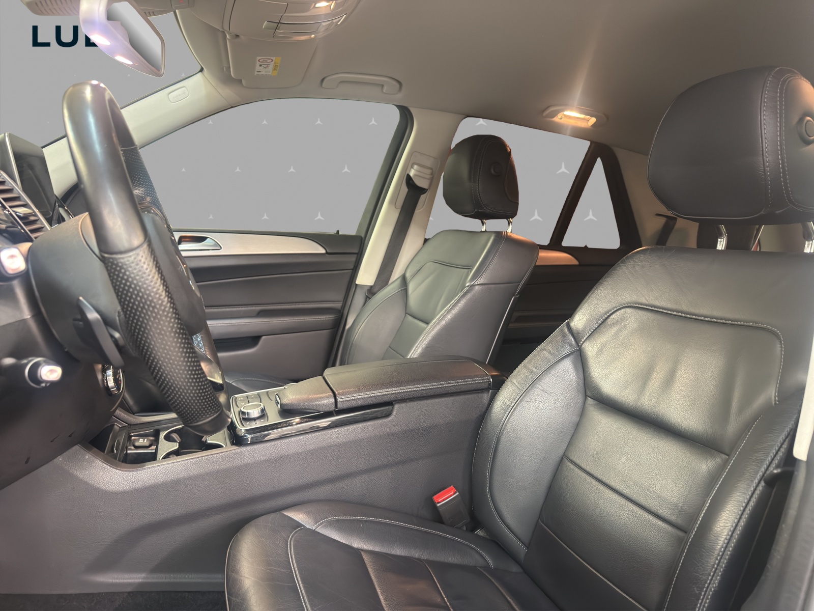 MERCEDES-BENZ GLE 350 d 4M - Executive / DISTRONIC / 360 Grad Kamera-image-8