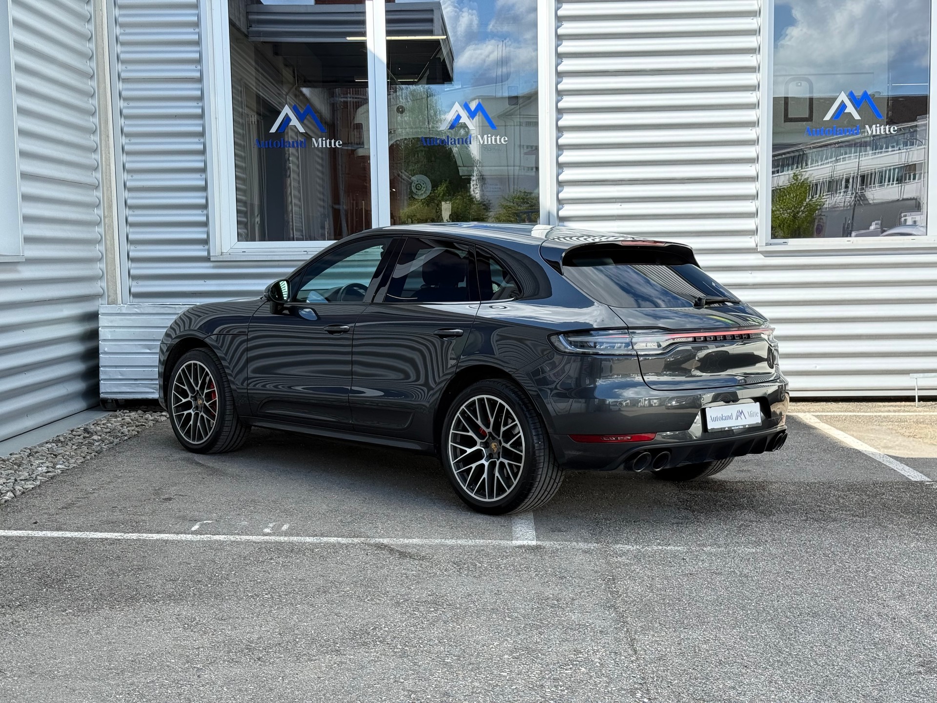 PORSCHE Macan GTS PDK-image-4