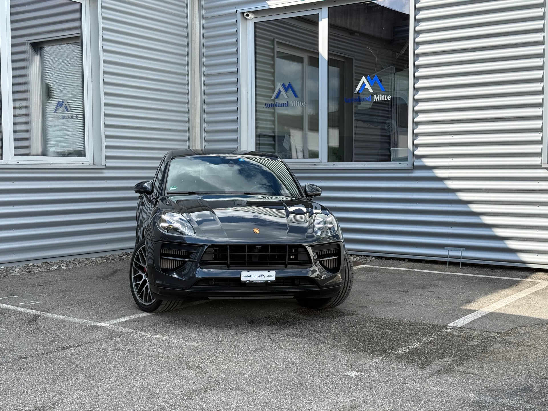 PORSCHE Macan GTS PDK-showroom-element-2