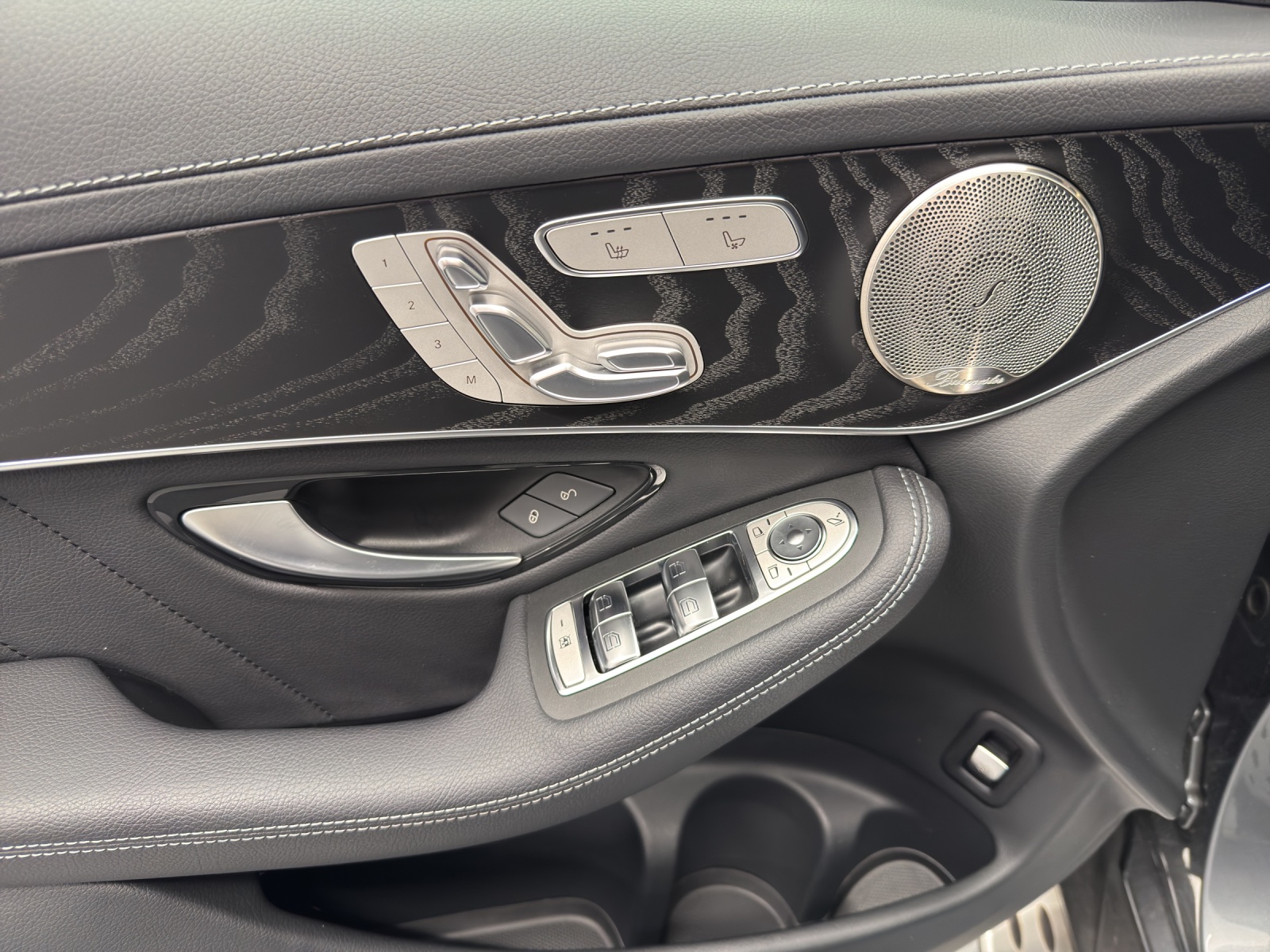 MERCEDES-BENZ AMG GLC 43 4Matic-image-14