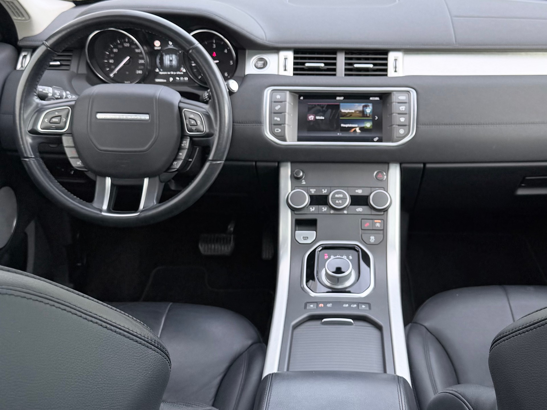 LAND ROVER Range Rover Evoque 2.0 TD4 HSE Dynamic-image-8