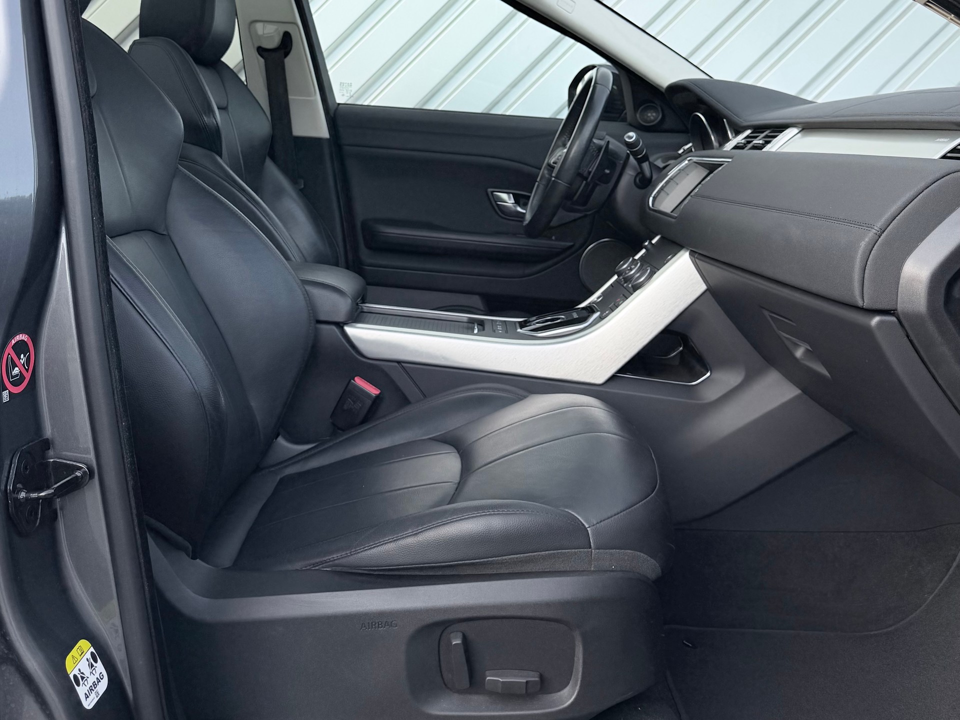 LAND ROVER Range Rover Evoque 2.0 TD4 HSE Dynamic-image-9