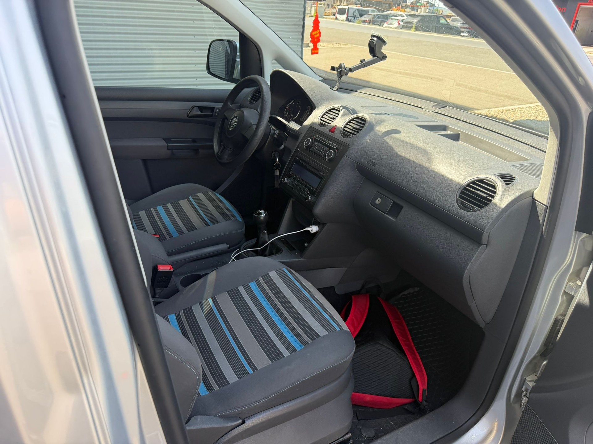 VW Caddy 1.6 TDI-image-7