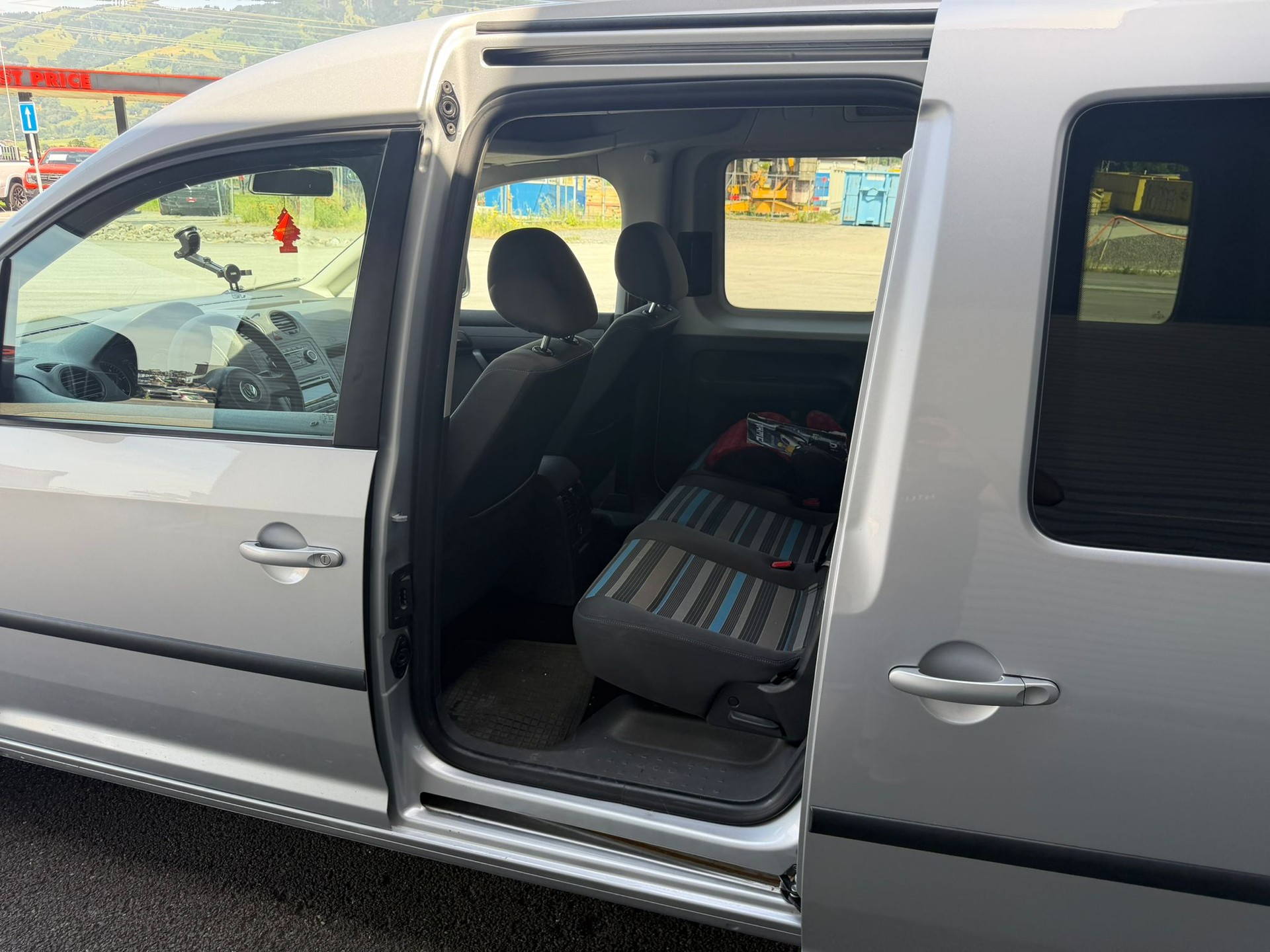 VW Caddy 1.6 TDI-image-9