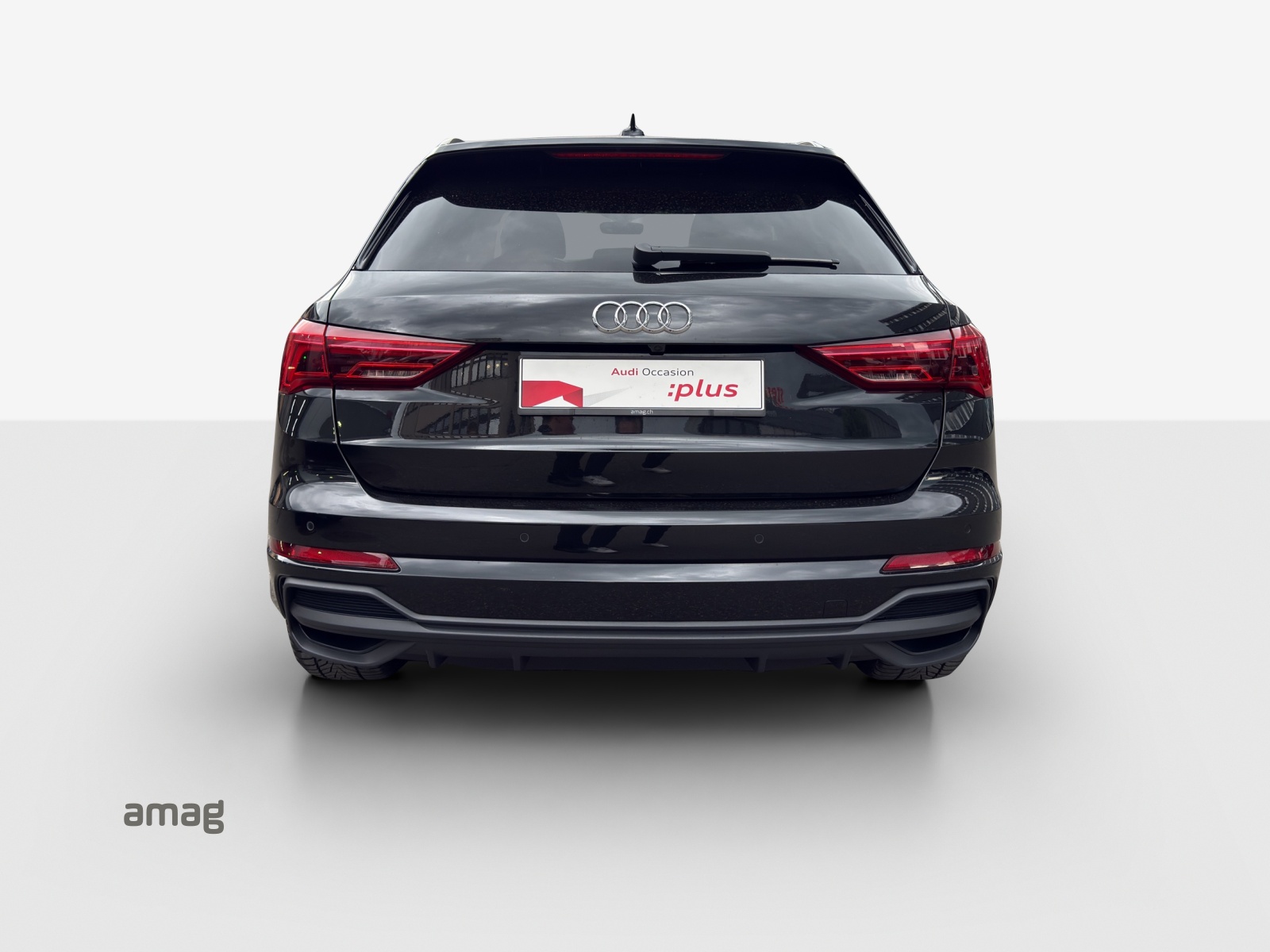 AUDI Q3 35 TFSI S line Attraction S-tronic-image-3