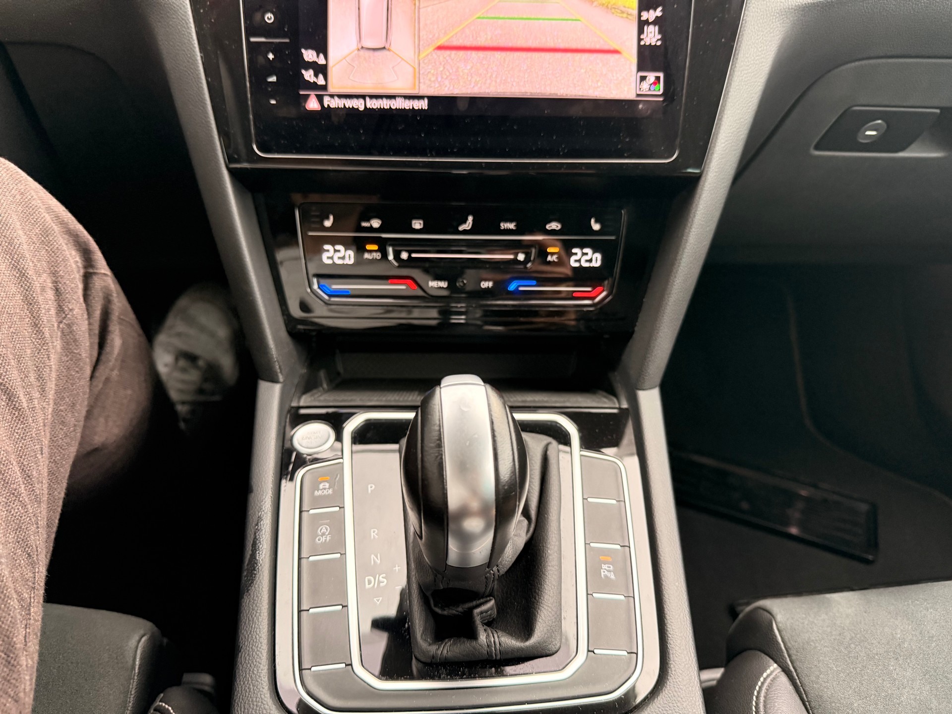 VW 2.0 TDI 200 Elegance DSG 4m-image-8
