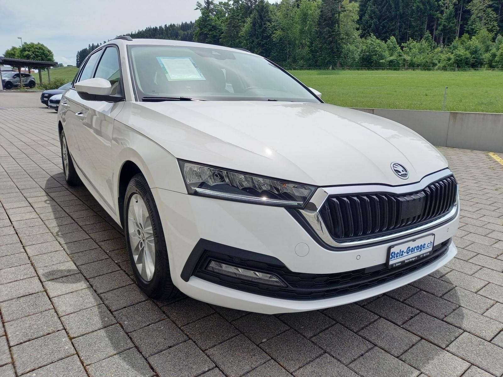 SKODA Octavia Combi 2.0 TDI DSG Ambition 4x4-image-3