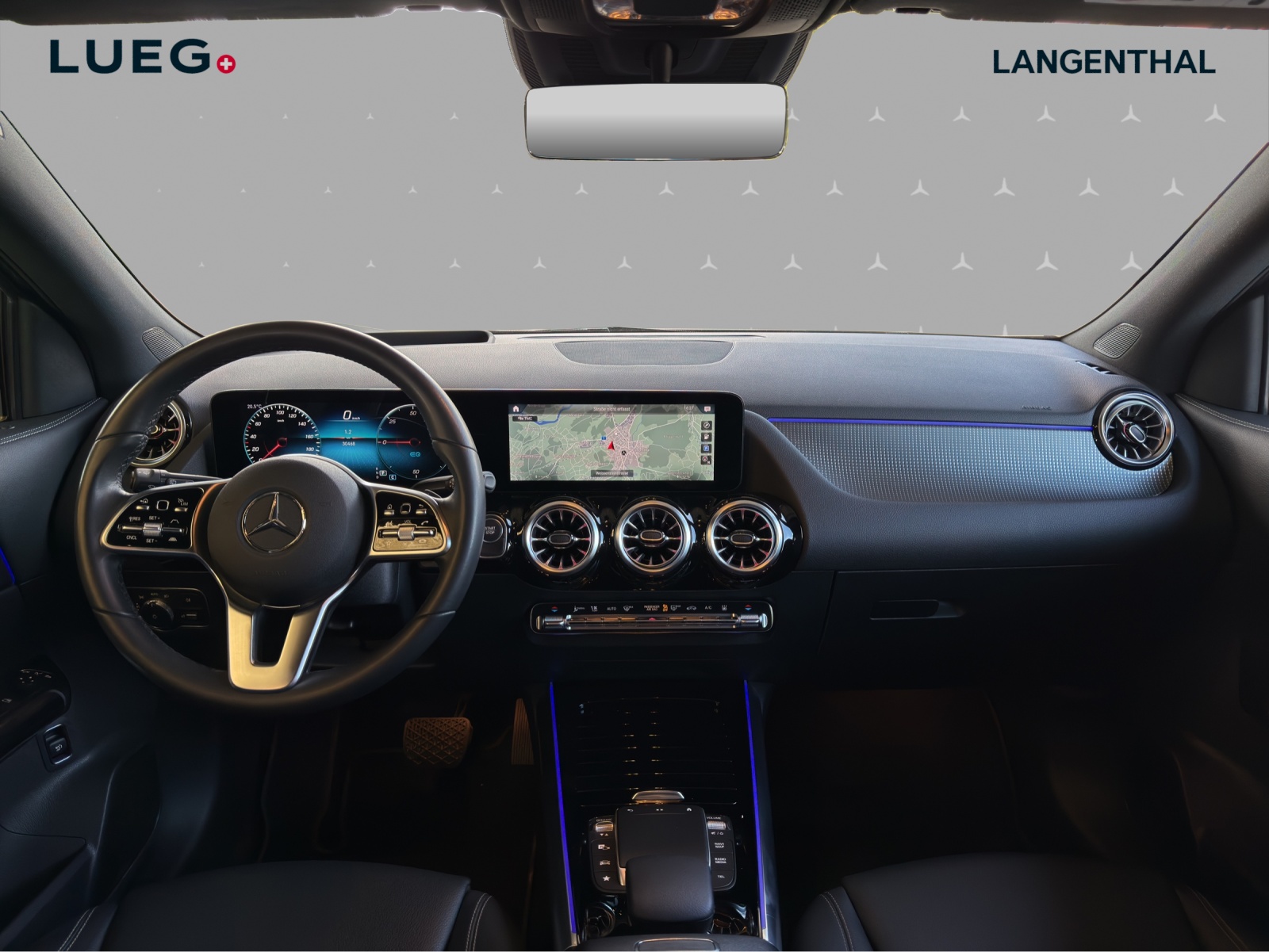 MERCEDES-BENZ EQA 300 4Matic-image-10