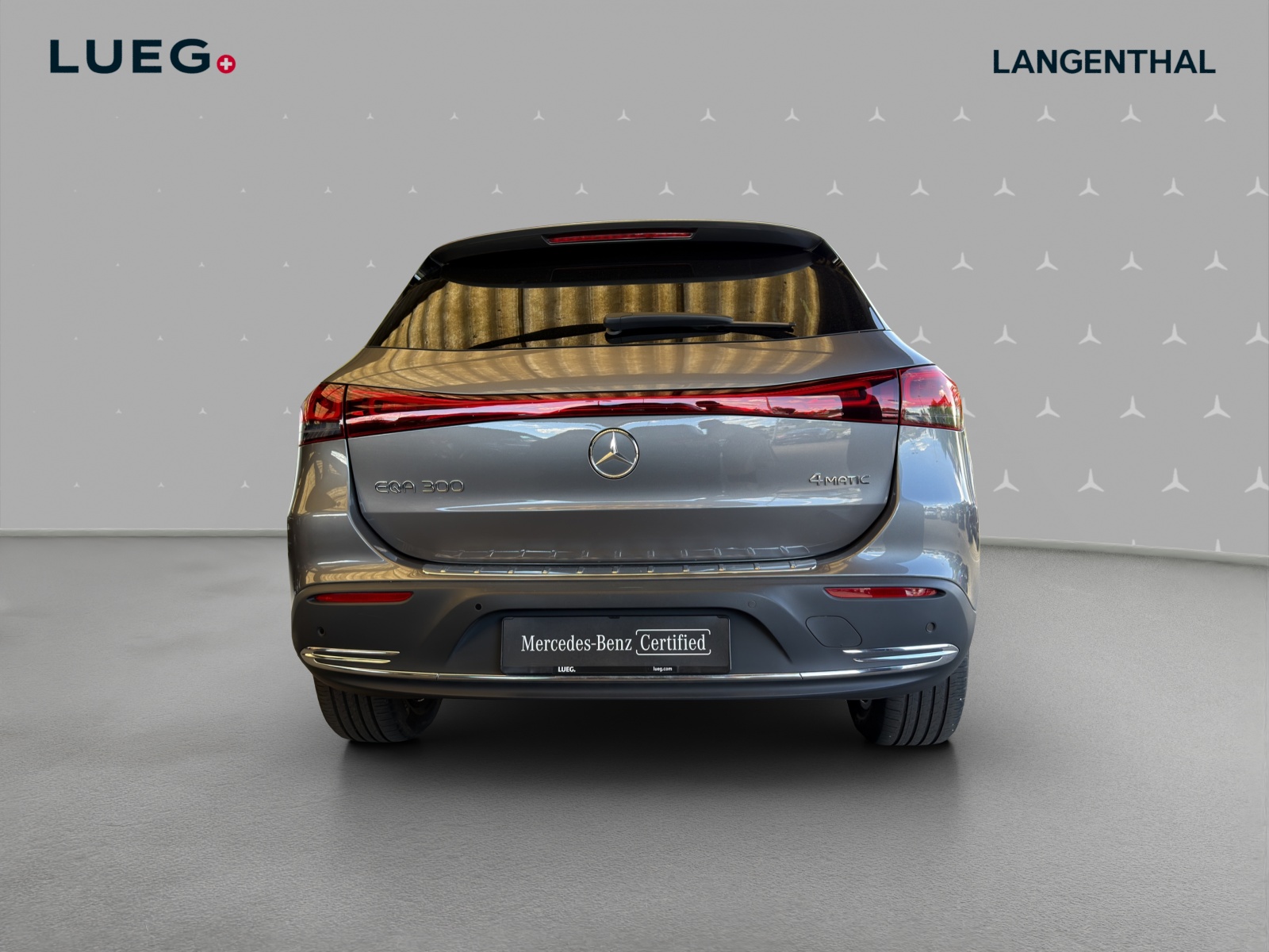 MERCEDES-BENZ EQA 300 4Matic-image-3