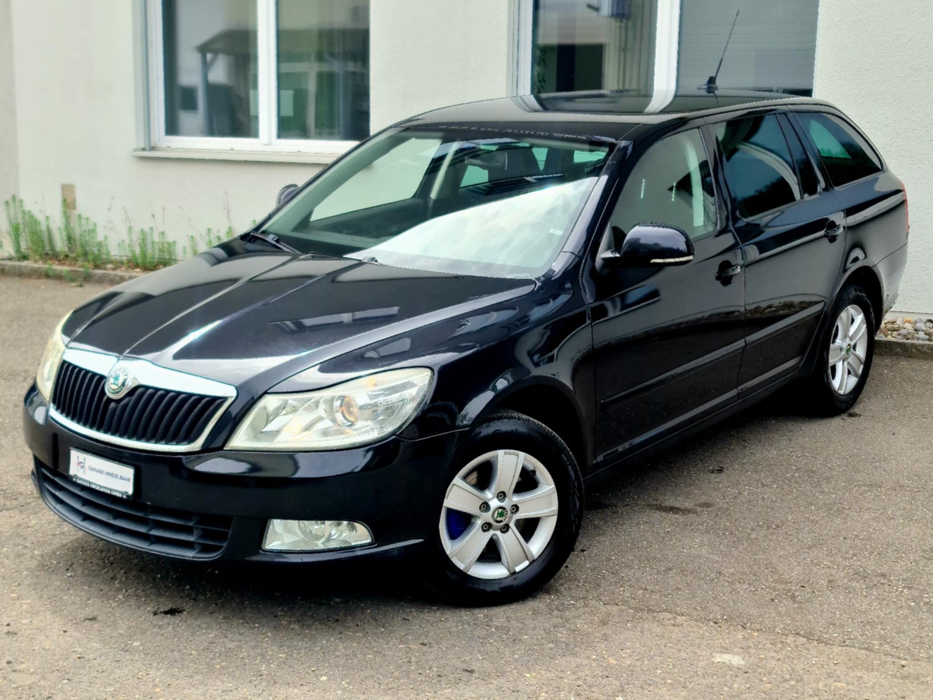 SKODA Octavia Combi 1.8 TSI 50Years 4x4-image-0