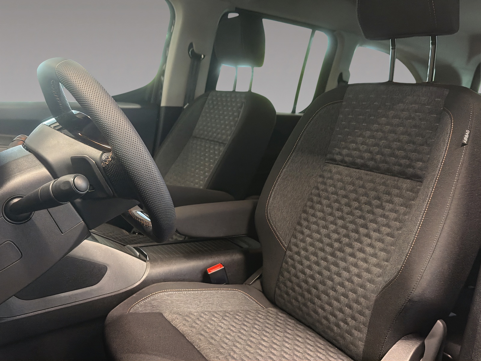 PEUGEOT Rifter Long 1.5 BlueHDi 130 GT-image-4