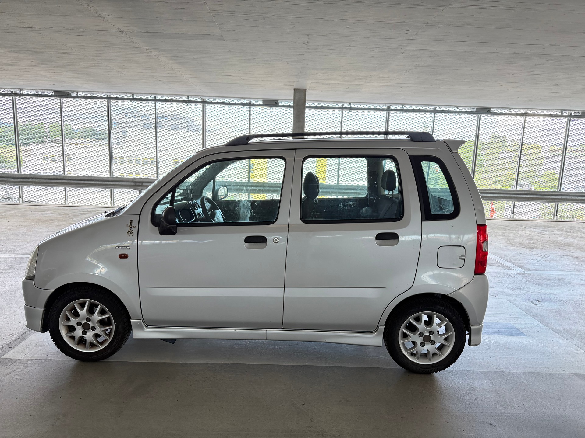 SUZUKI Wagon R+ 1.3 (Special) Limited Edition-image-5