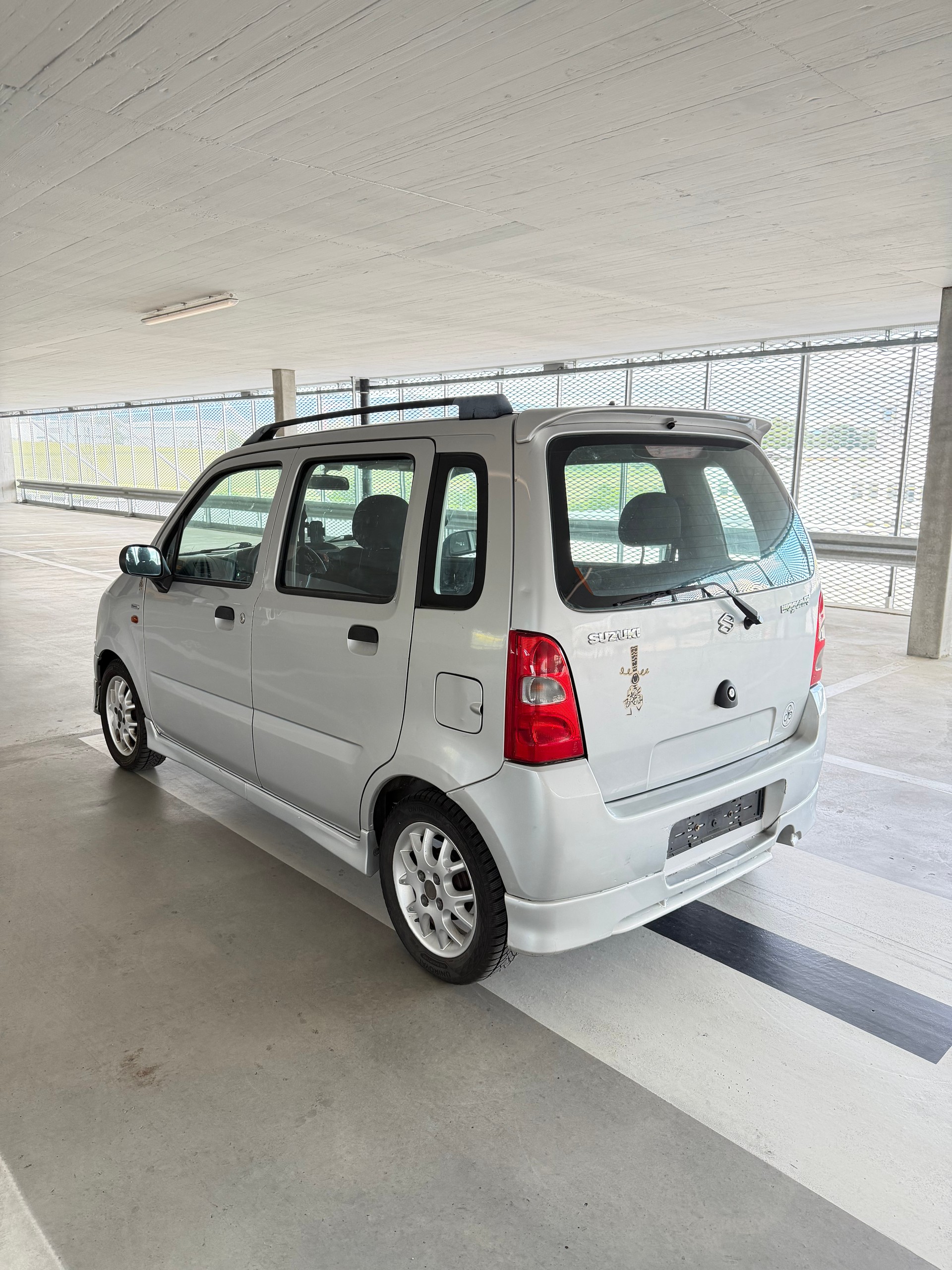 SUZUKI Wagon R+ 1.3 (Special) Limited Edition-image-4