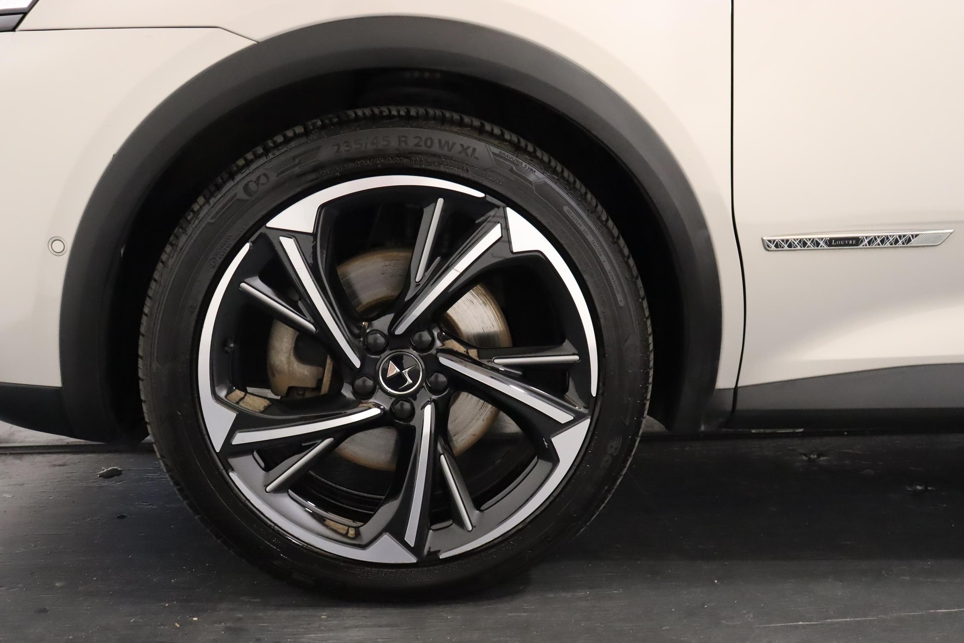 DS AUTOMOBILES 7 Crossback 1.6 E-Tense Louvre 4x4-image-18