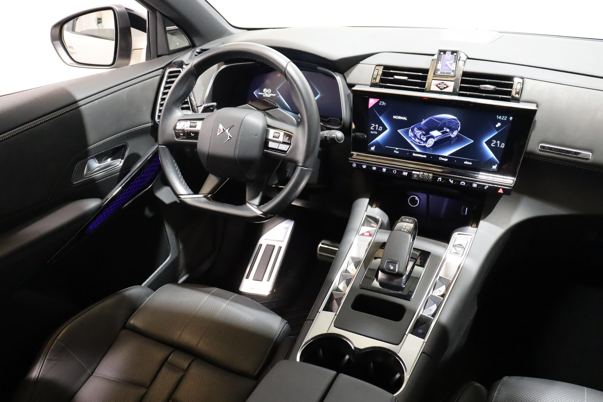 DS AUTOMOBILES 7 Crossback 1.6 E-Tense Louvre 4x4-image-7