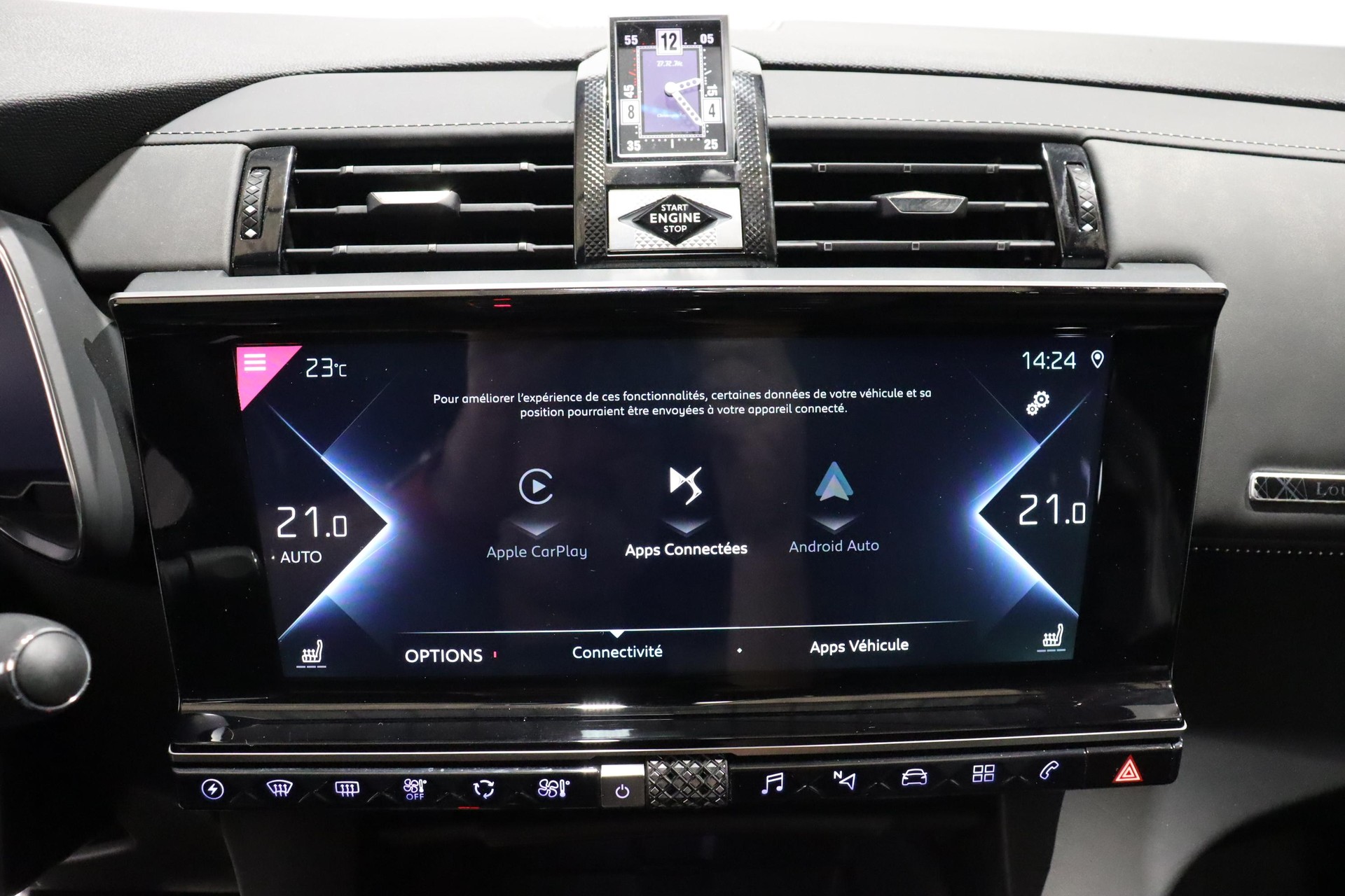 DS AUTOMOBILES 7 Crossback 1.6 E-Tense Louvre 4x4-image-11