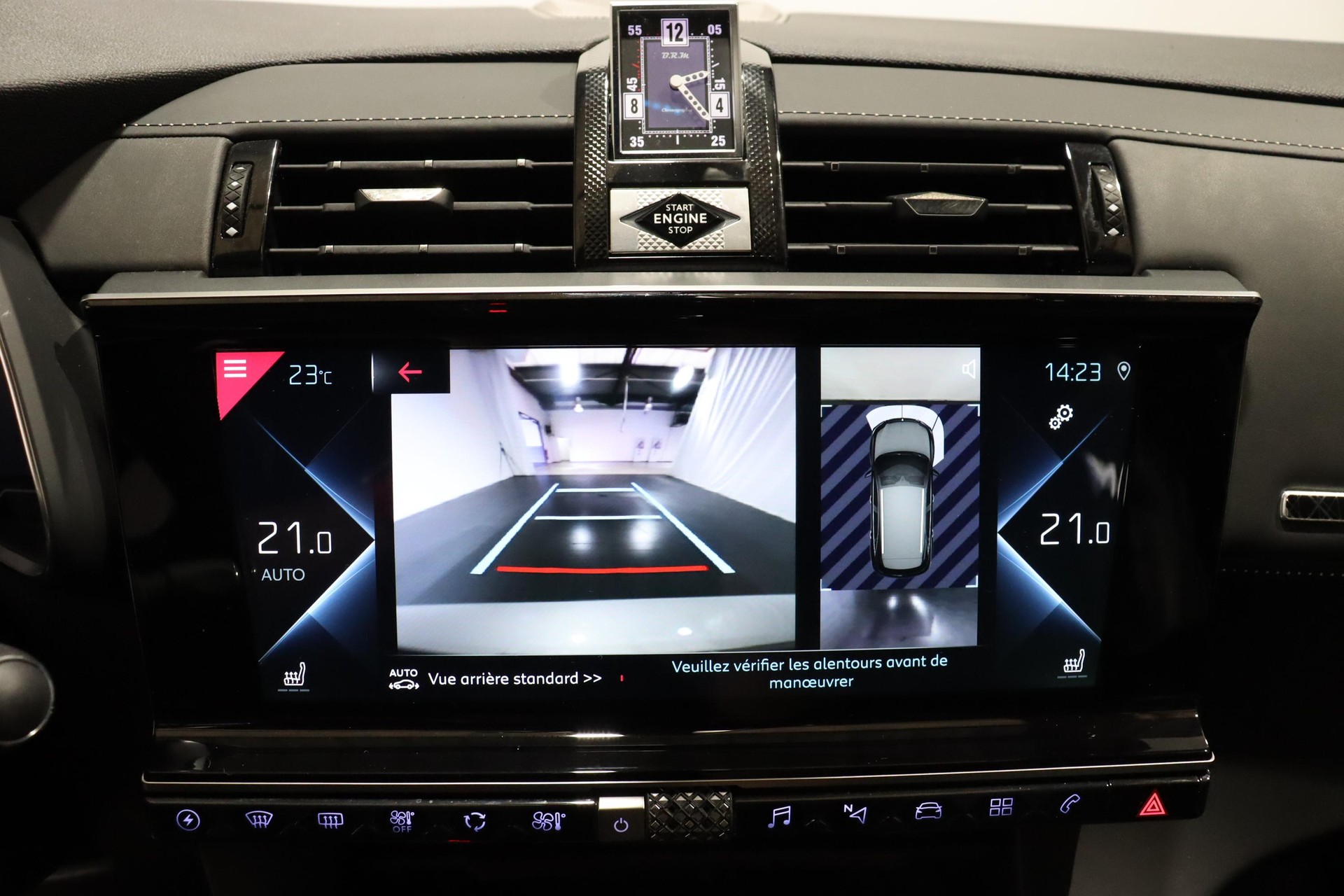 DS AUTOMOBILES 7 Crossback 1.6 E-Tense Louvre 4x4-image-10