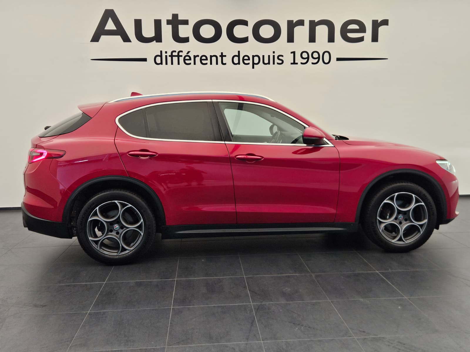 ALFA ROMEO Stelvio 2.0 Executive Q4 Automatic-image-5