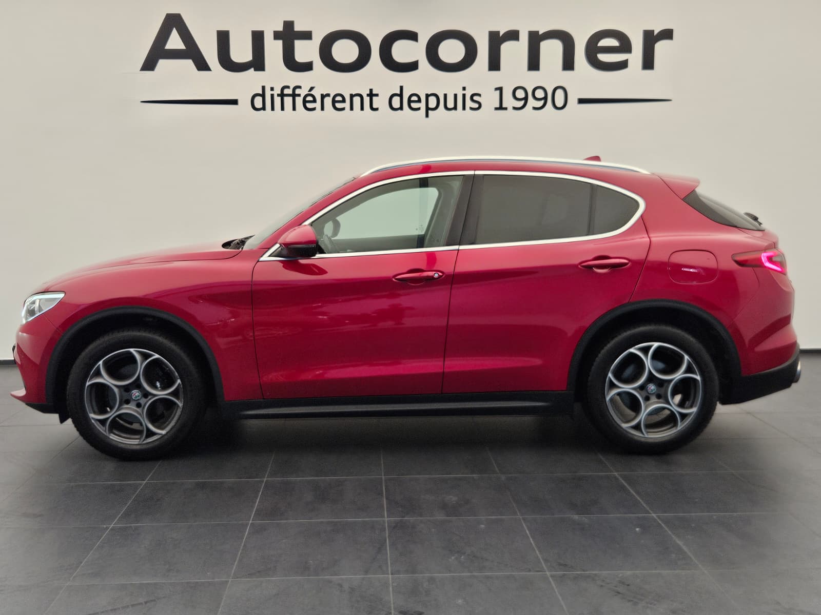ALFA ROMEO Stelvio 2.0 Executive Q4 Automatic-image-1