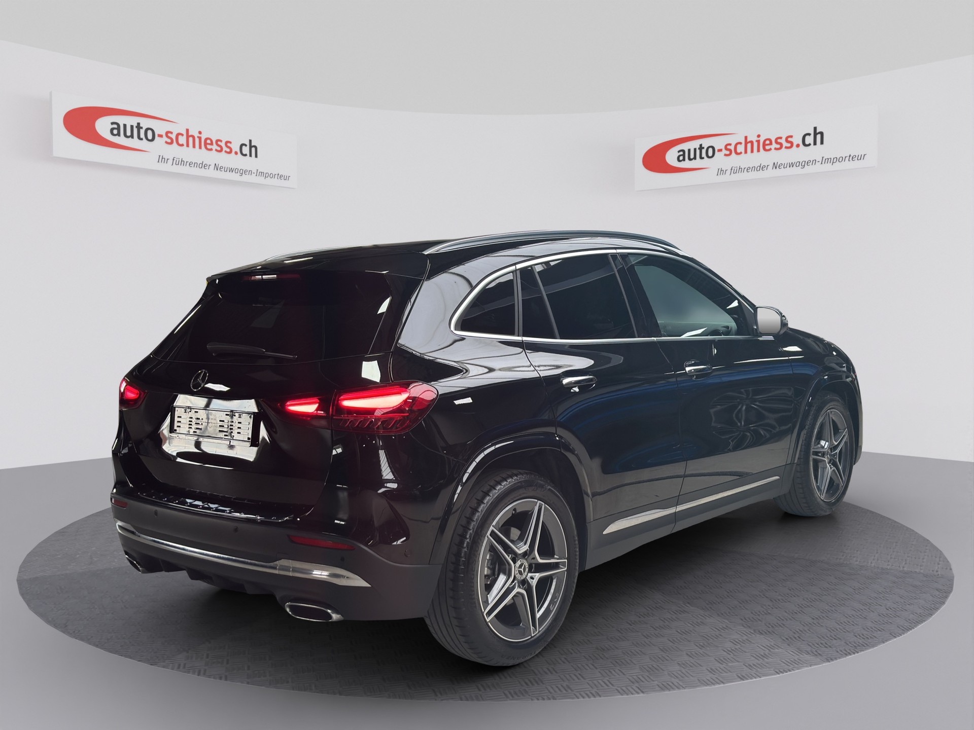 MERCEDES-BENZ GLA 200 7G-DCT AMG Edition-image-4