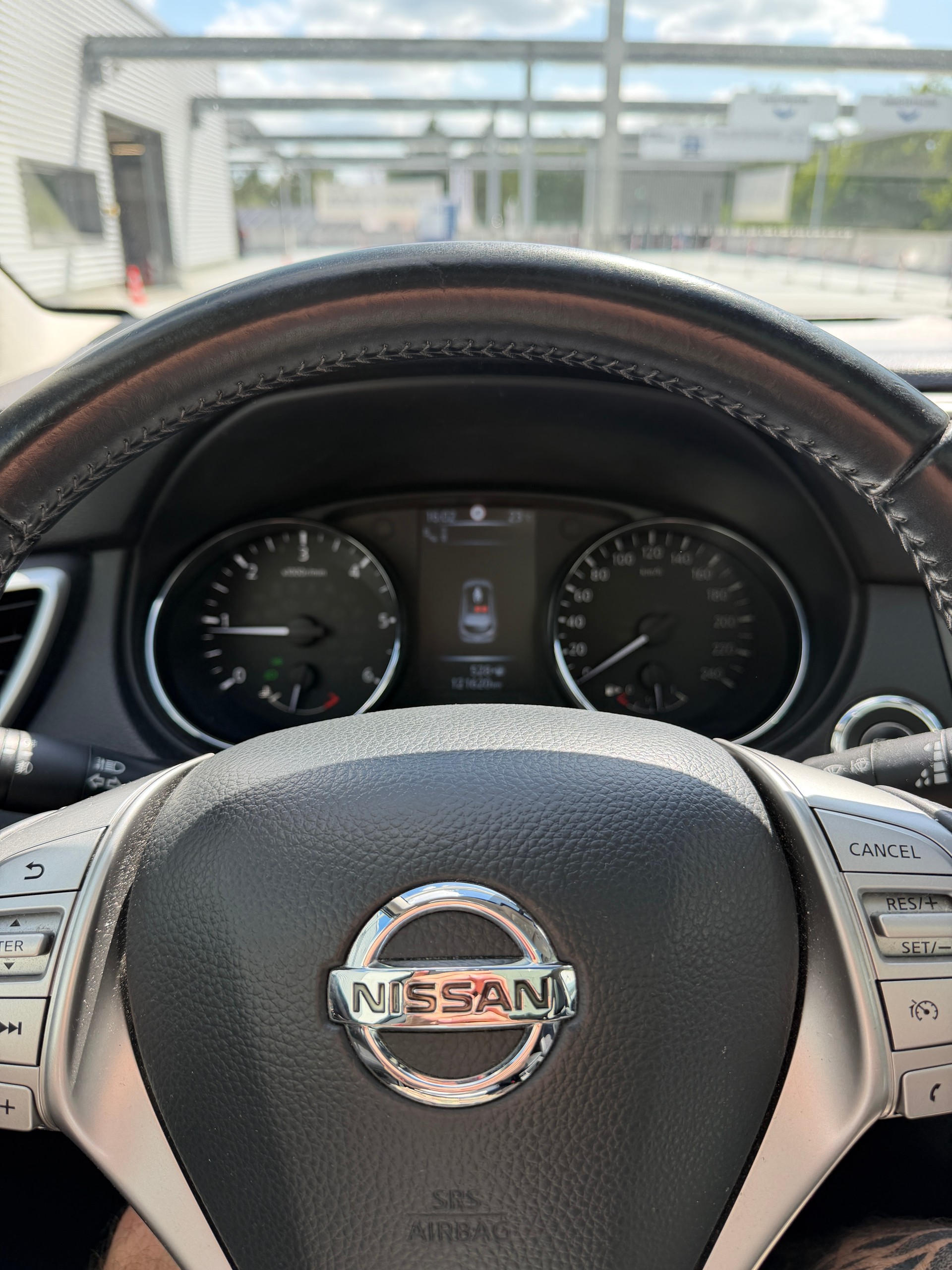 NISSAN 1.6 dCi Tekna-image-4