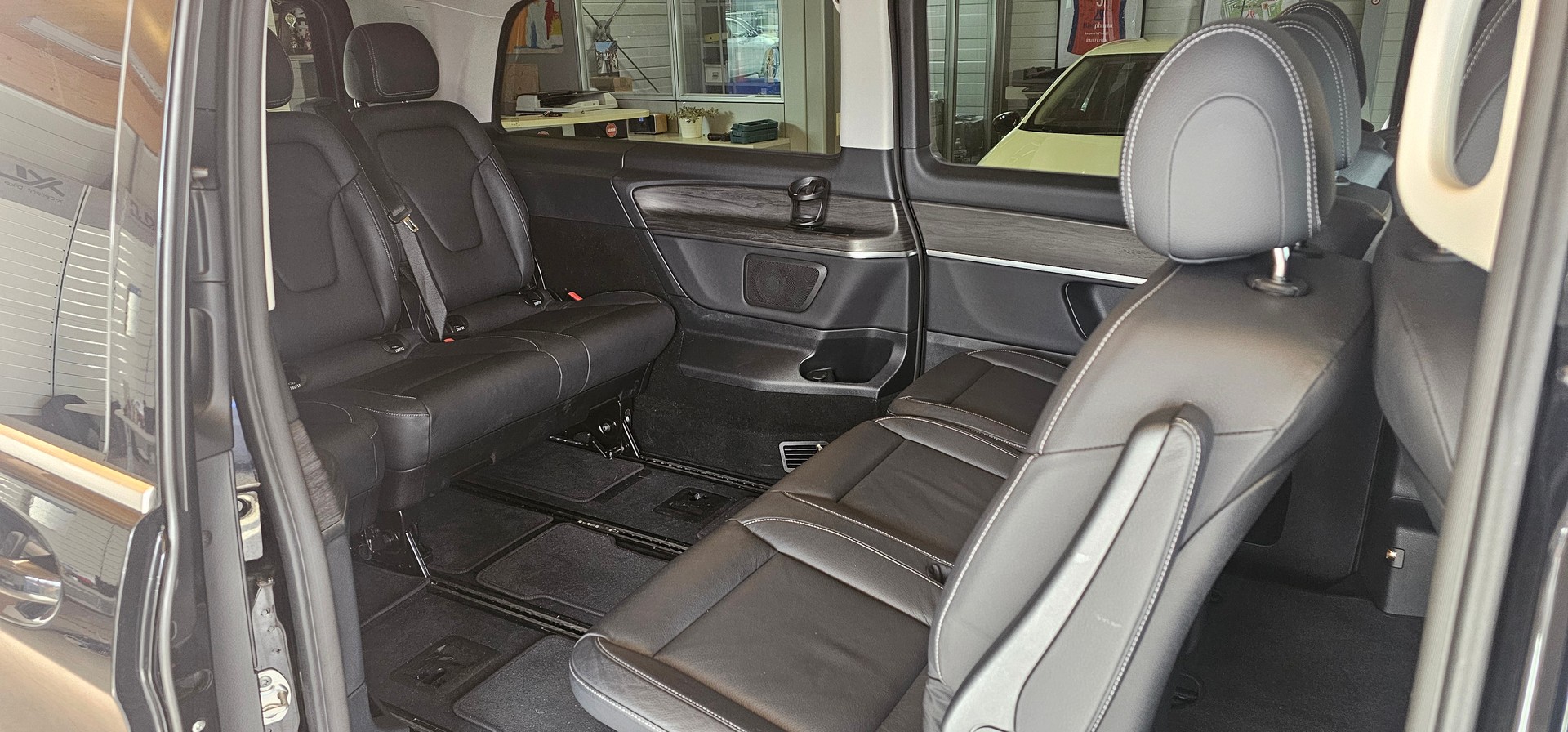 MERCEDES-BENZ V 250 d extralang Avantgarde 4Matic 9G-Tronic-image-9