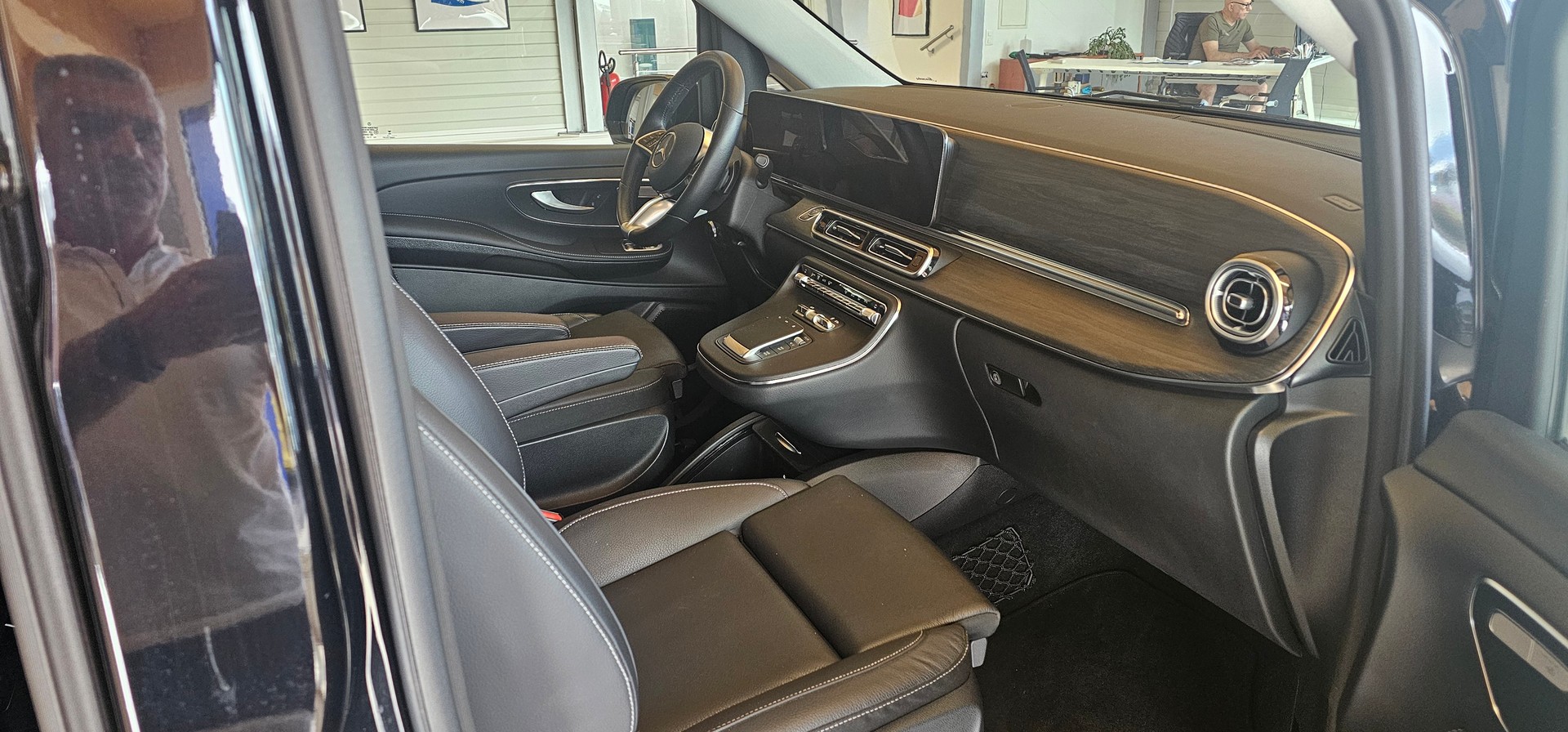 MERCEDES-BENZ V 250 d extralang Avantgarde 4Matic 9G-Tronic-image-10