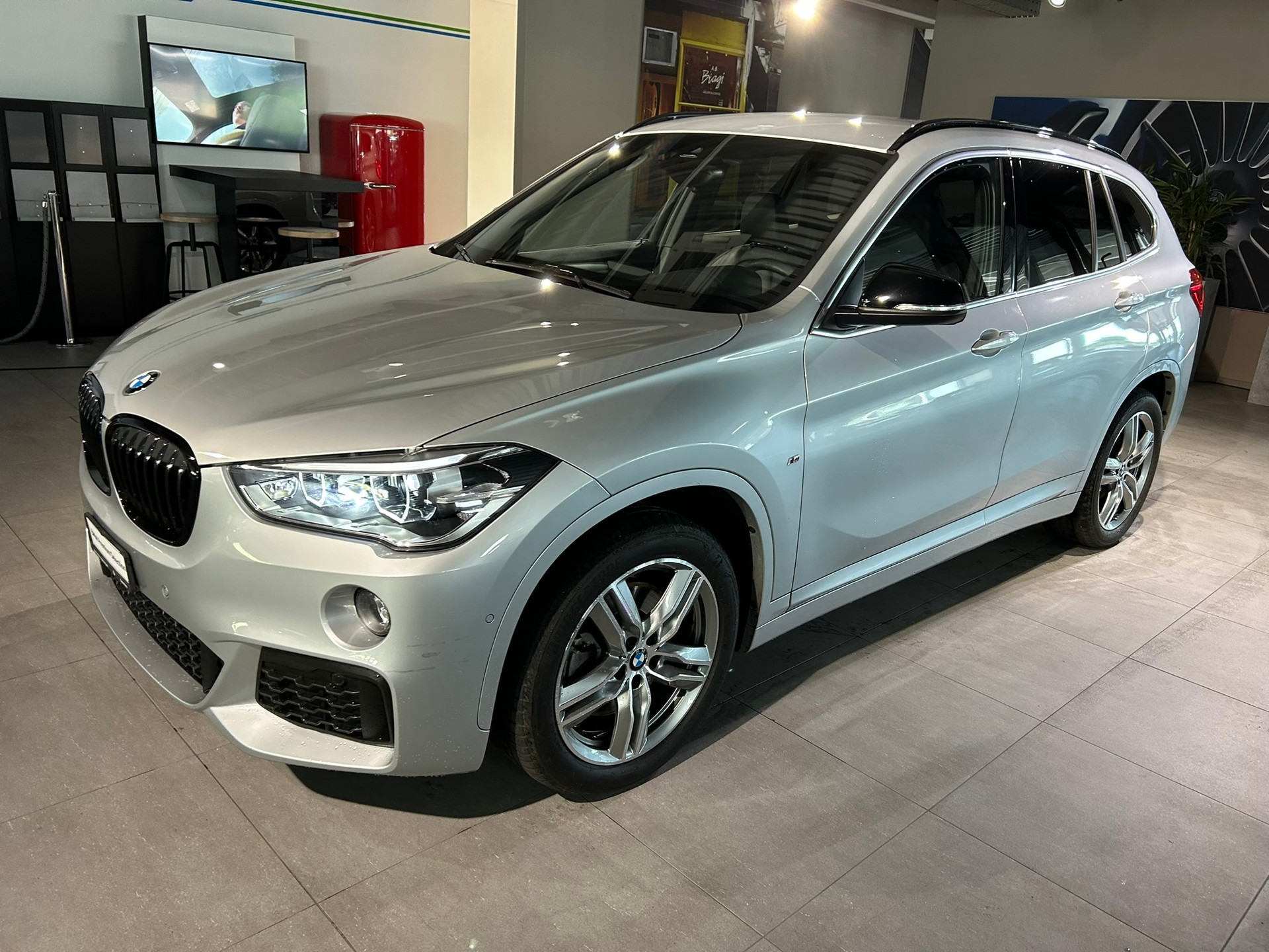 BMW X1 xDrive 20d M Sport Steptronic-image-0