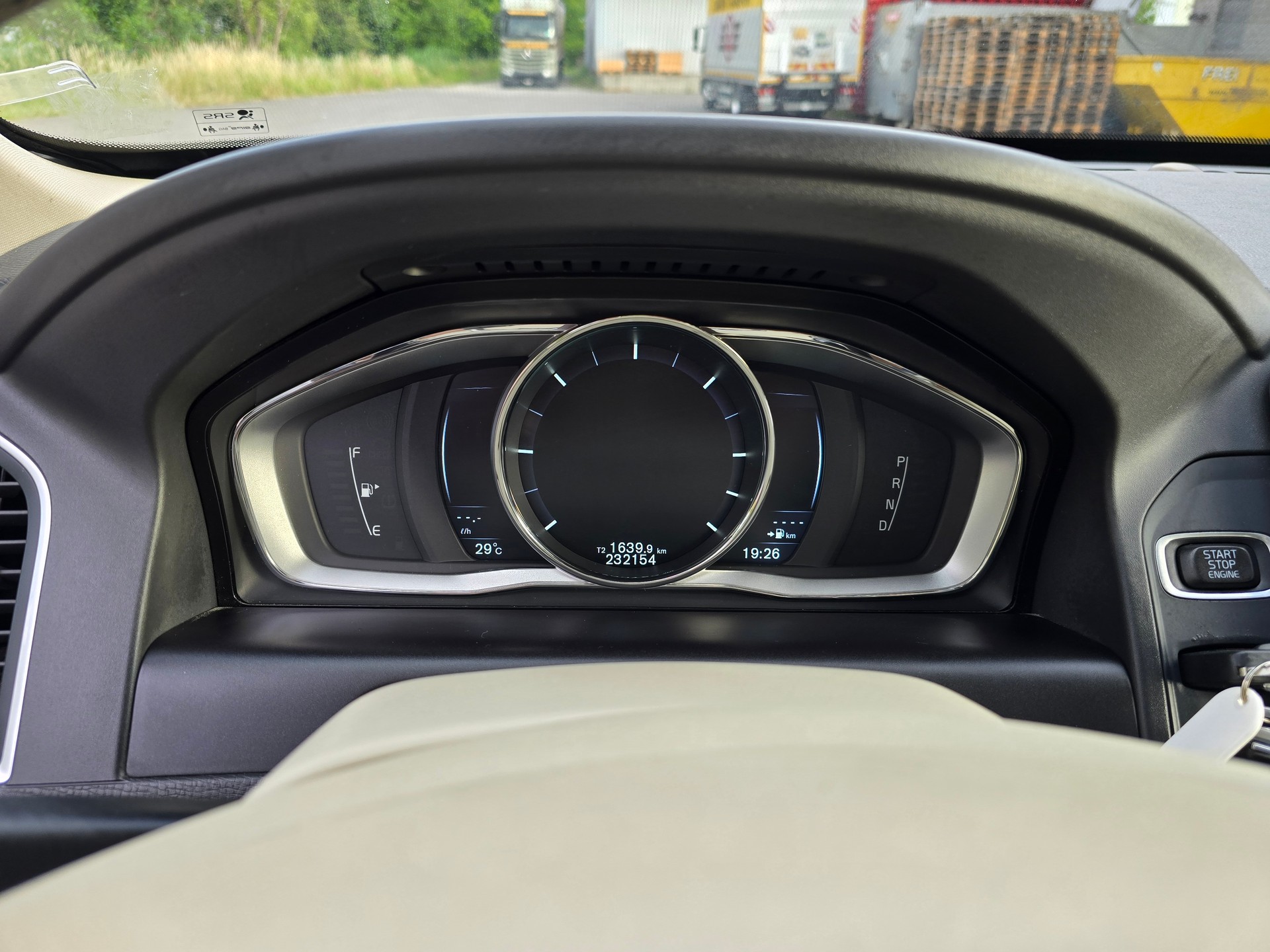 VOLVO XC60 D5 AWD Kinetic Geartronic-image-21