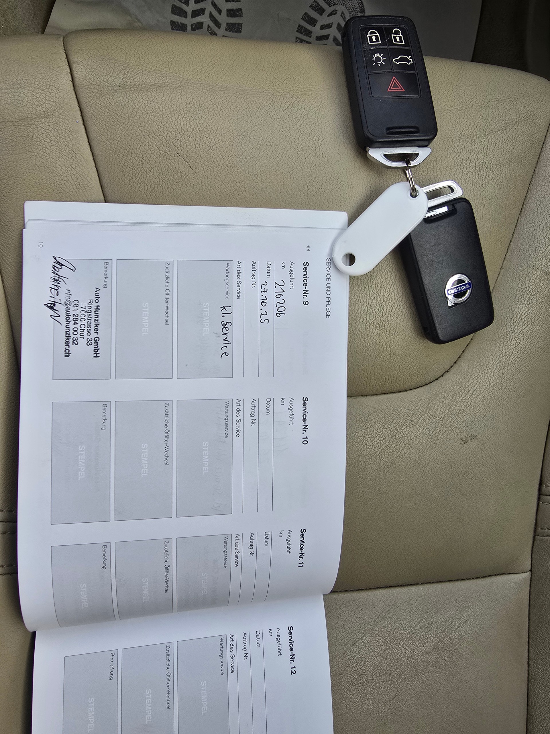VOLVO XC60 D5 AWD Kinetic Geartronic-image-27