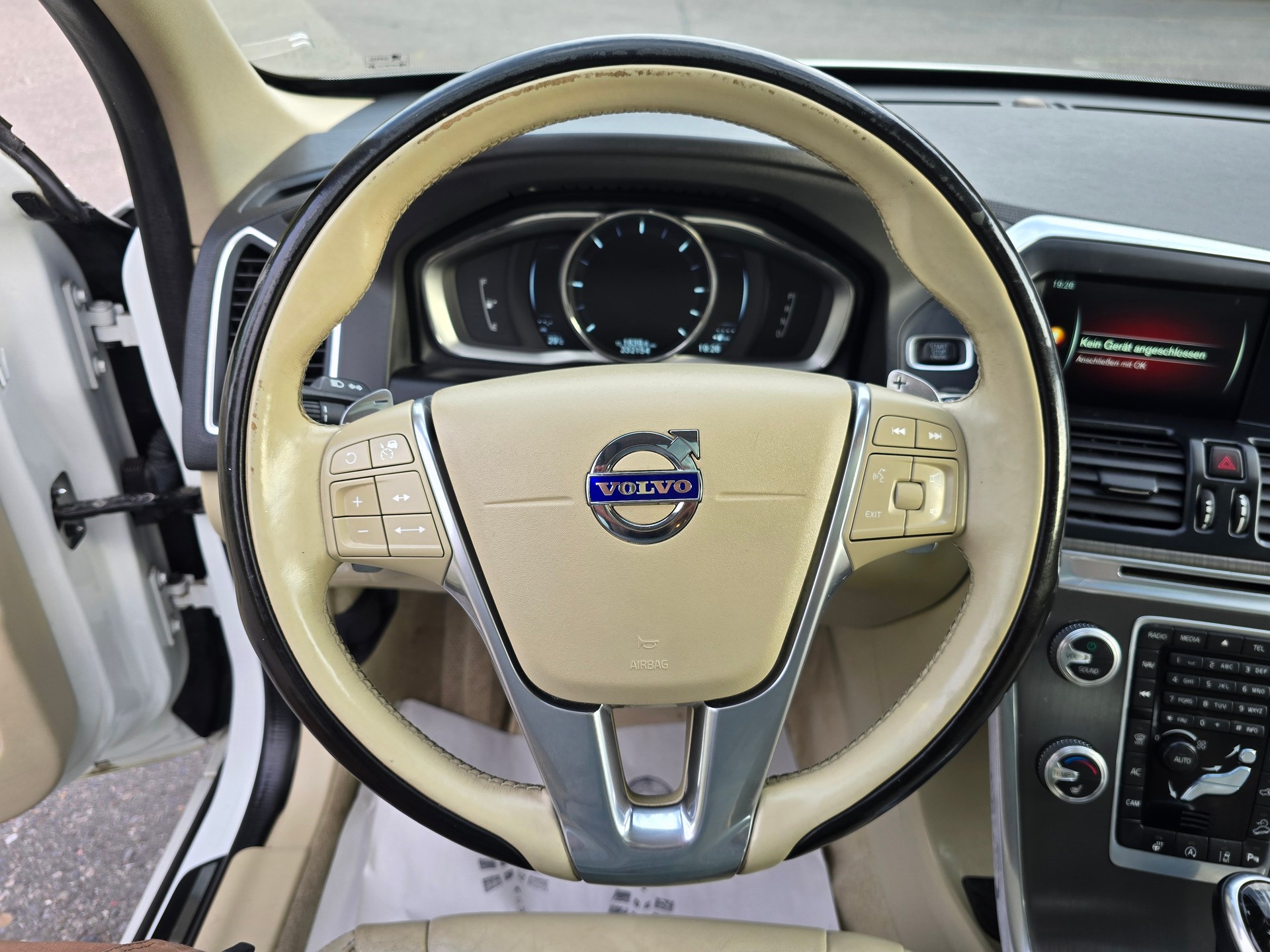 VOLVO XC60 D5 AWD Kinetic Geartronic-image-20