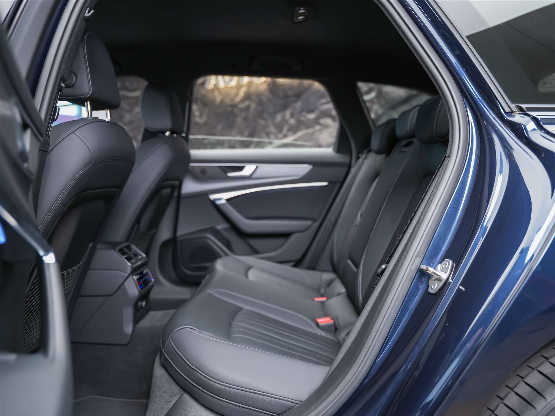 AUDI A6 Avant 40 TDI quattro S-tronic *Facelift*21"*Assistenzpaket Tour*Matrix*Leder*Bang&Olufsen*-image-11