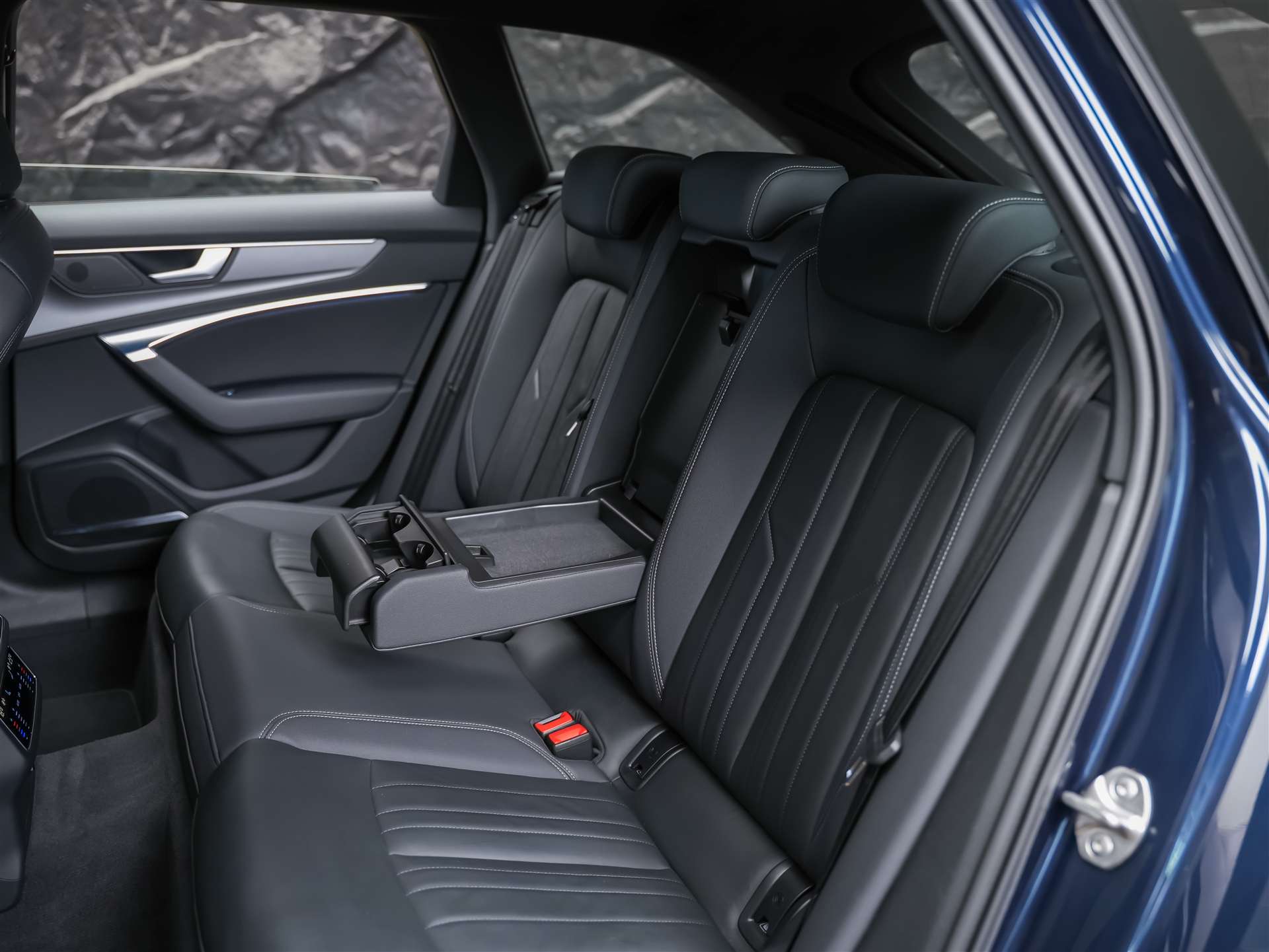 AUDI A6 Avant 40 TDI quattro S-tronic *Facelift*21"*Assistenzpaket Tour*Matrix*Leder*Bang&Olufsen*-image-12